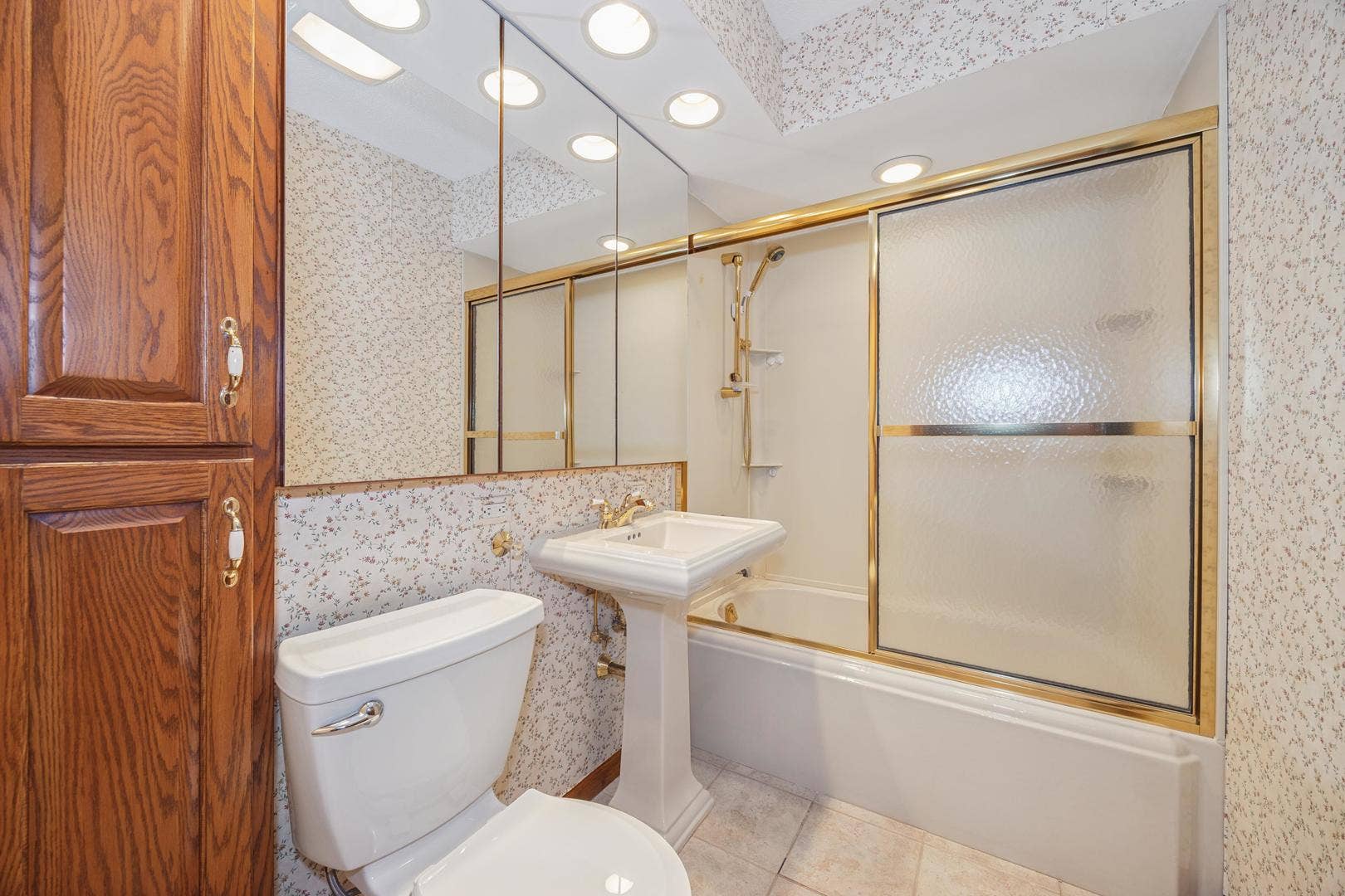 8240 W 135 Street, Orland Park, IL 60462 8240 W 135 Street, Orland Park, IL 60462
