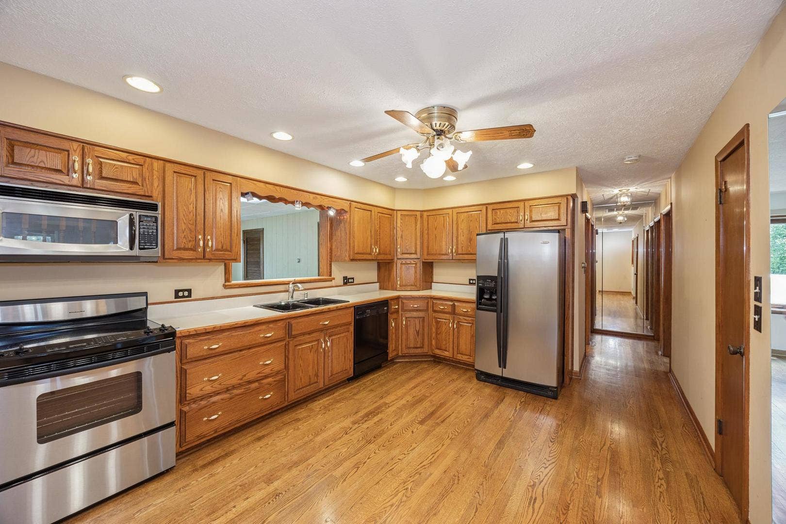 8240 W 135 Street, Orland Park, IL 60462 8240 W 135 Street, Orland Park, IL 60462