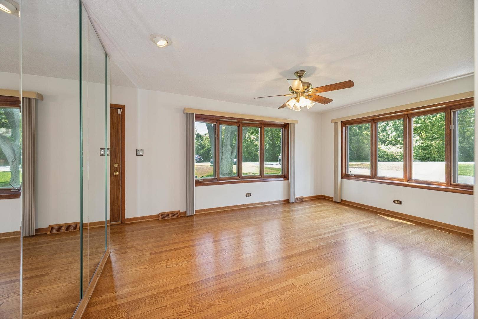 8240 W 135 Street, Orland Park, IL 60462 8240 W 135 Street, Orland Park, IL 60462