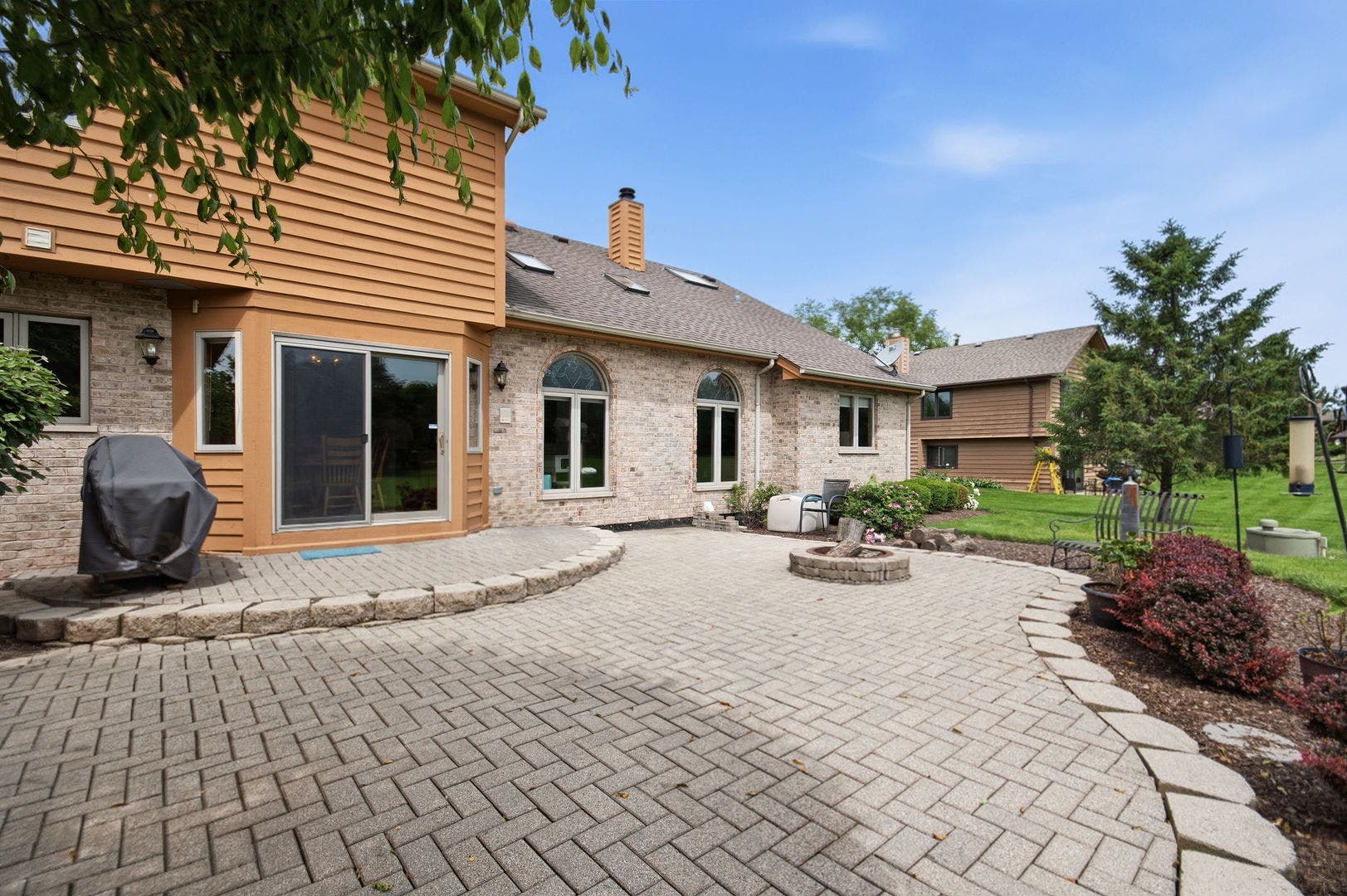 1223 Leinster Drive, Lemont, IL 60439 1223 Leinster Drive, Lemont, IL 60439