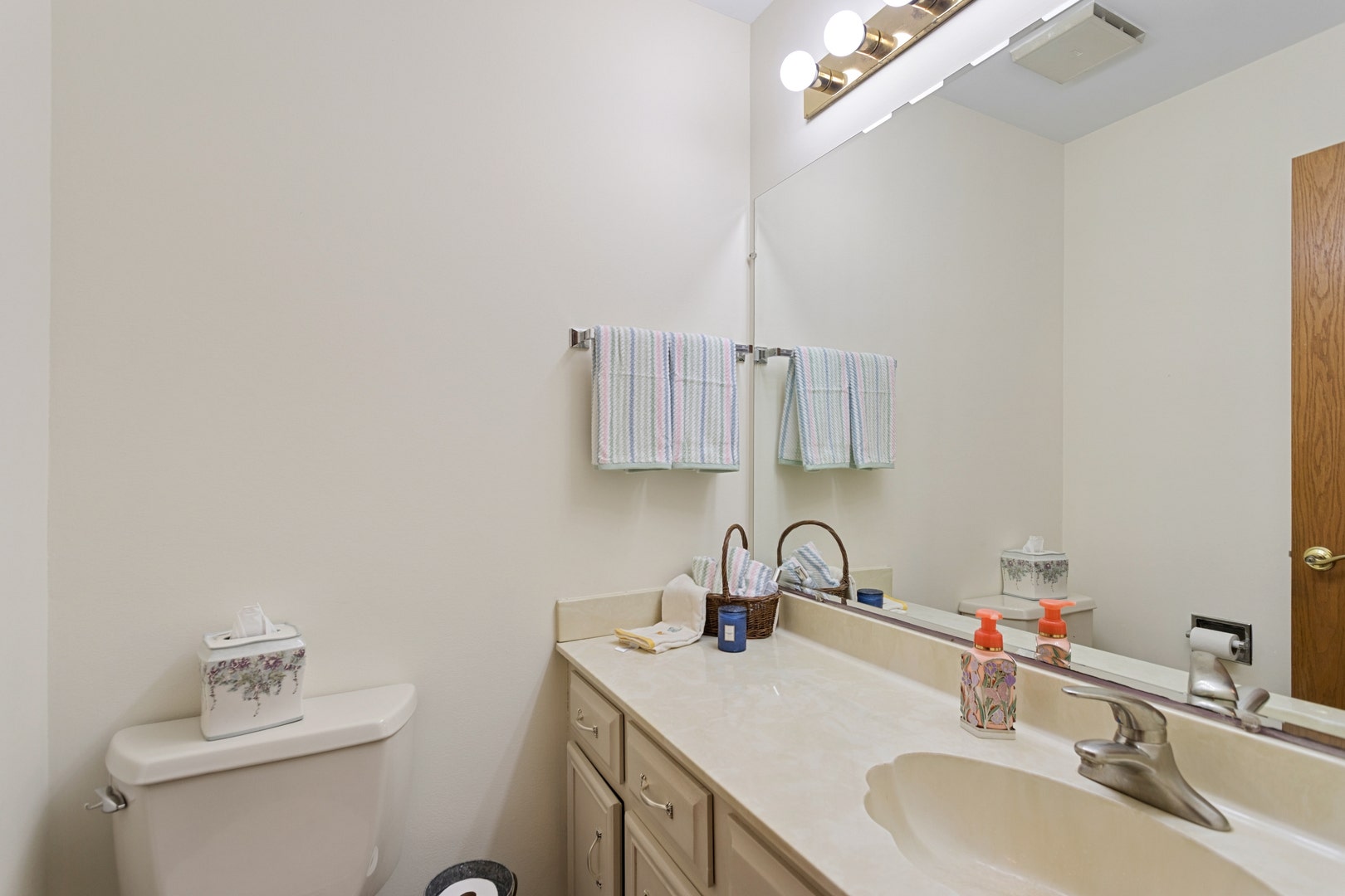 13829 S Teakwood Drive, Homer Glen, IL 60491 13829 S Teakwood Drive, Homer Glen, IL 60491
