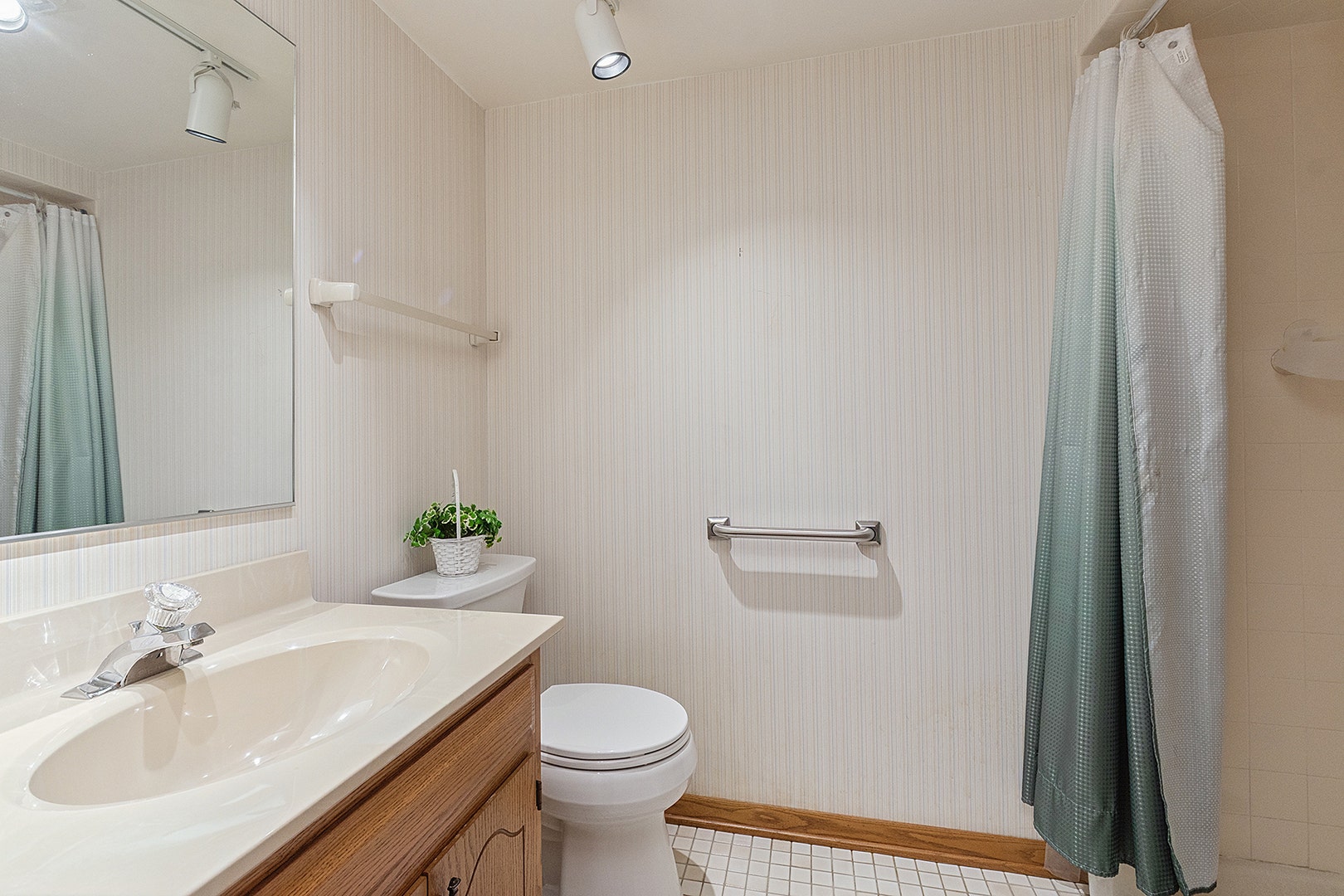 18059 Florida Court, #118, Orland Park, IL 60467 18059 Florida Court, #118, Orland Park, IL 60467