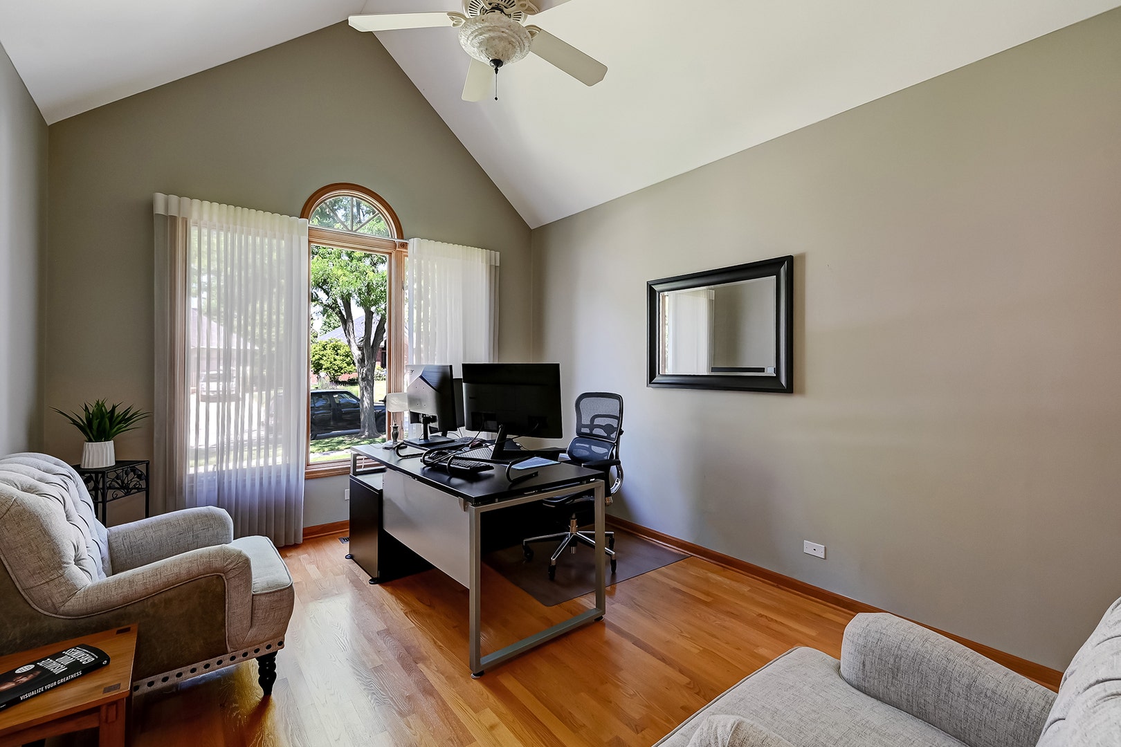 Bedroom 2 w/WIC (currently used as office)