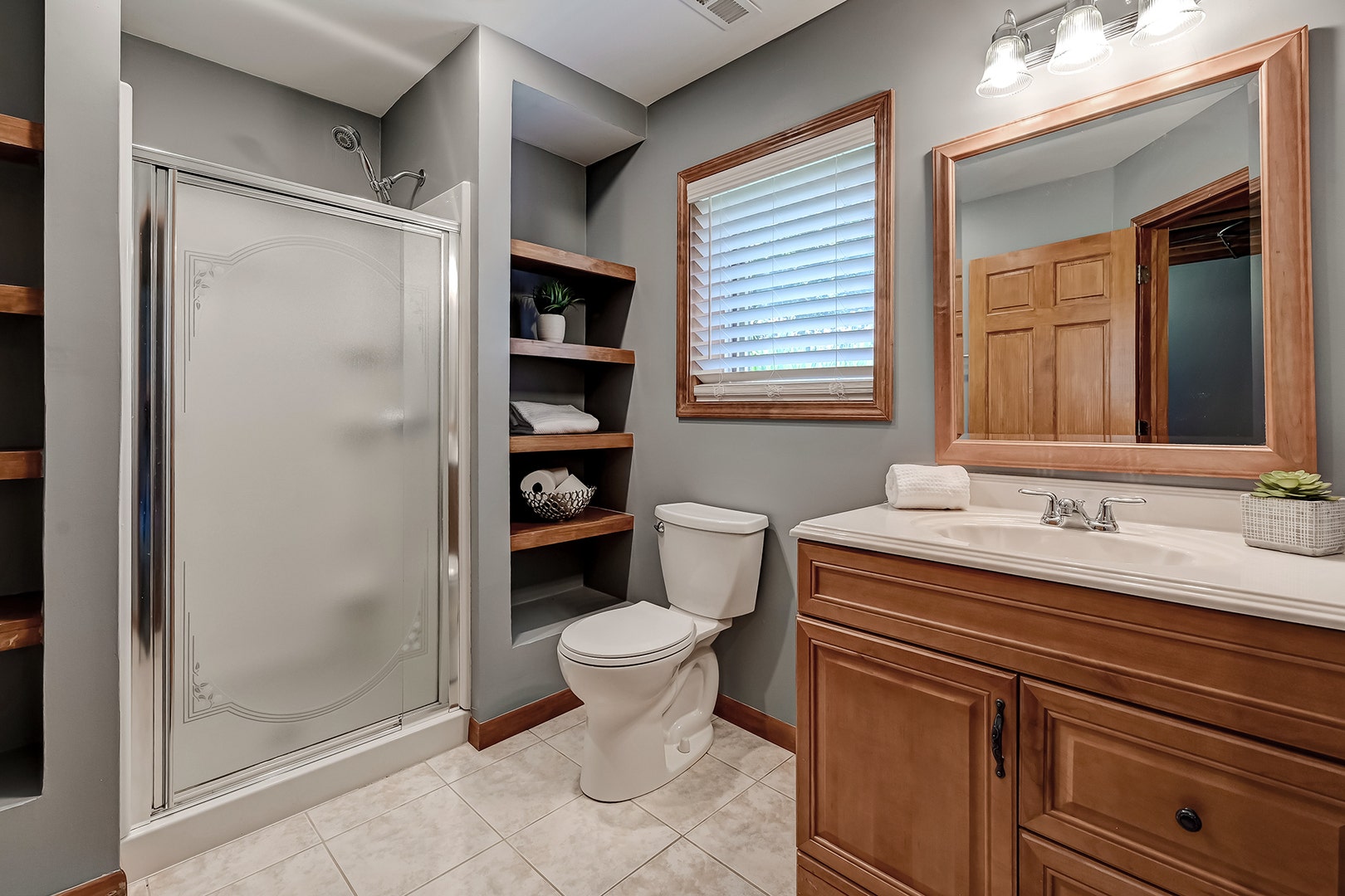 Full Basement Bath