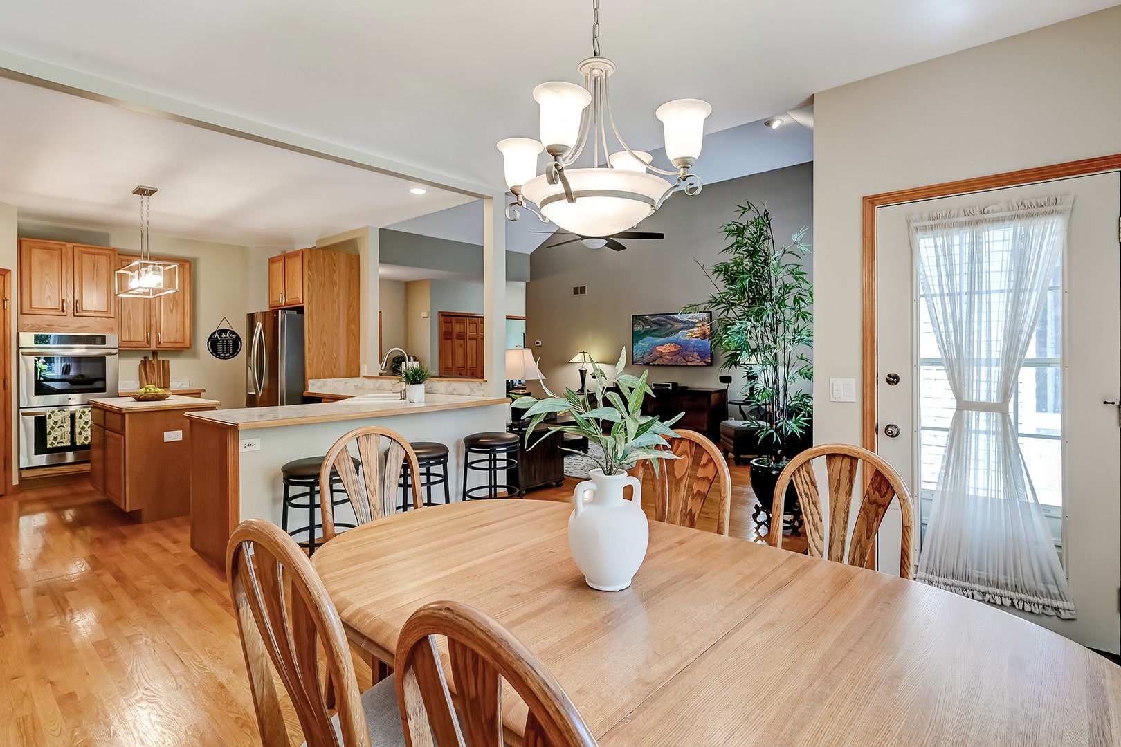 Breakfast Room