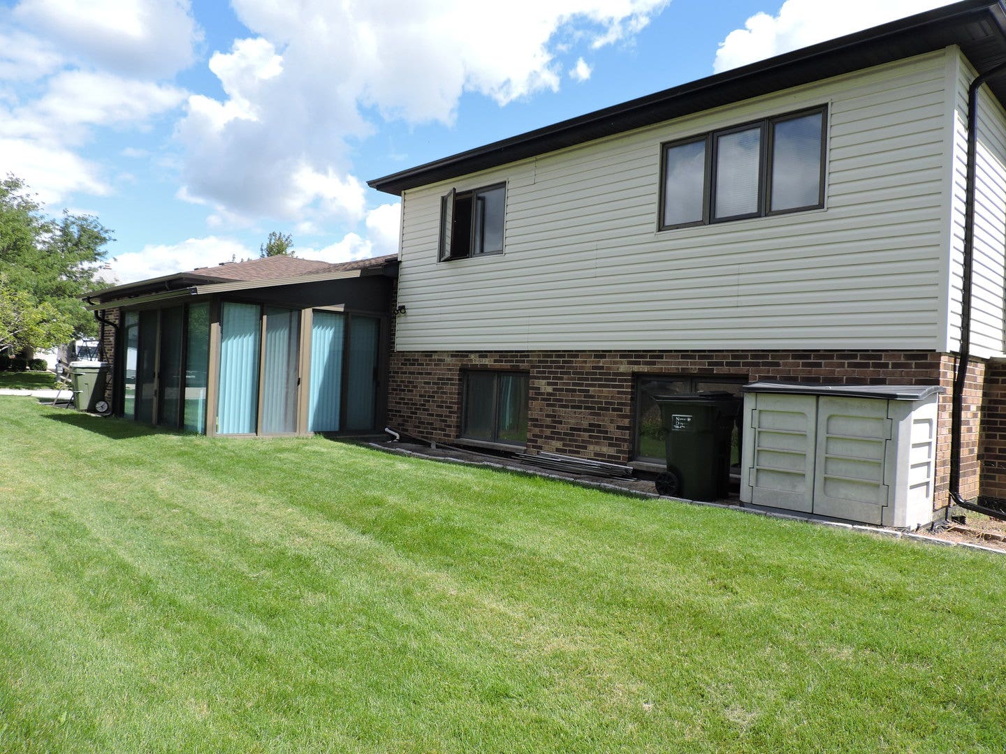6931 Coachwood Trail, Tinley Park, IL 60477 6931 Coachwood Trail, Tinley Park, IL 60477