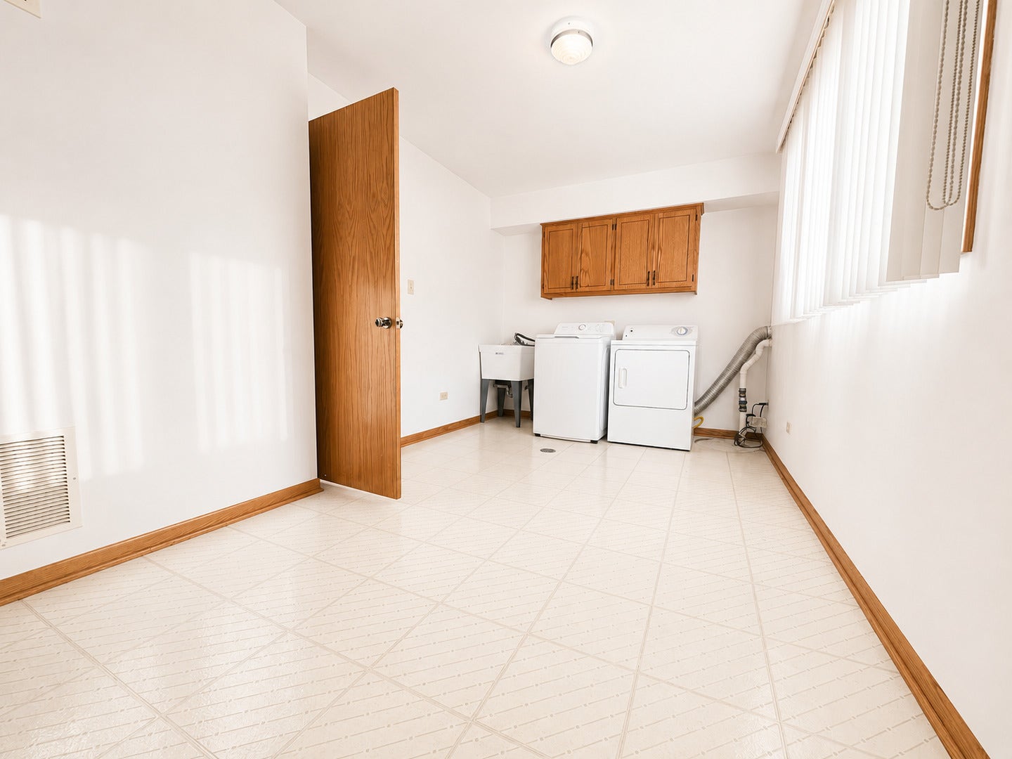18222 Michigan Court, Orland Park, IL 60467 18222 Michigan Court, Orland Park, IL 60467
