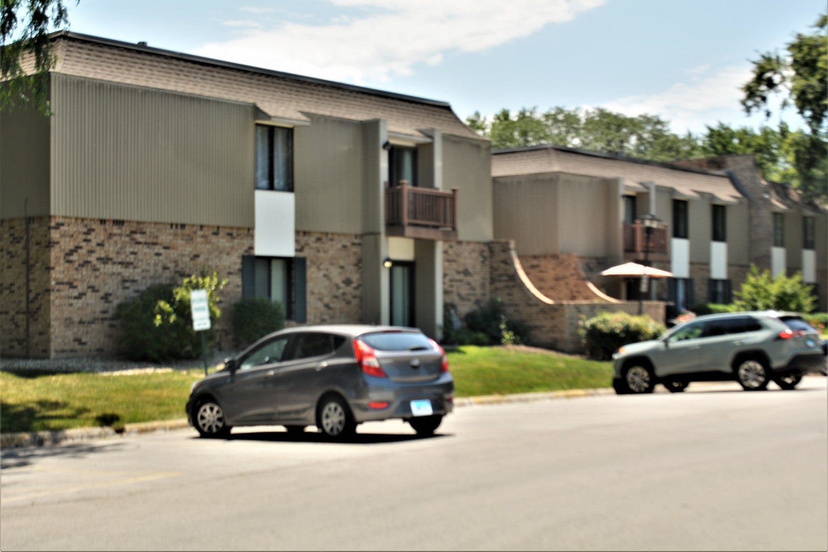 7303 Grand Avenue, #AA-205, Downers Grove, IL 60516 7303 Grand Avenue, #AA-205, Downers Grove, IL 60516