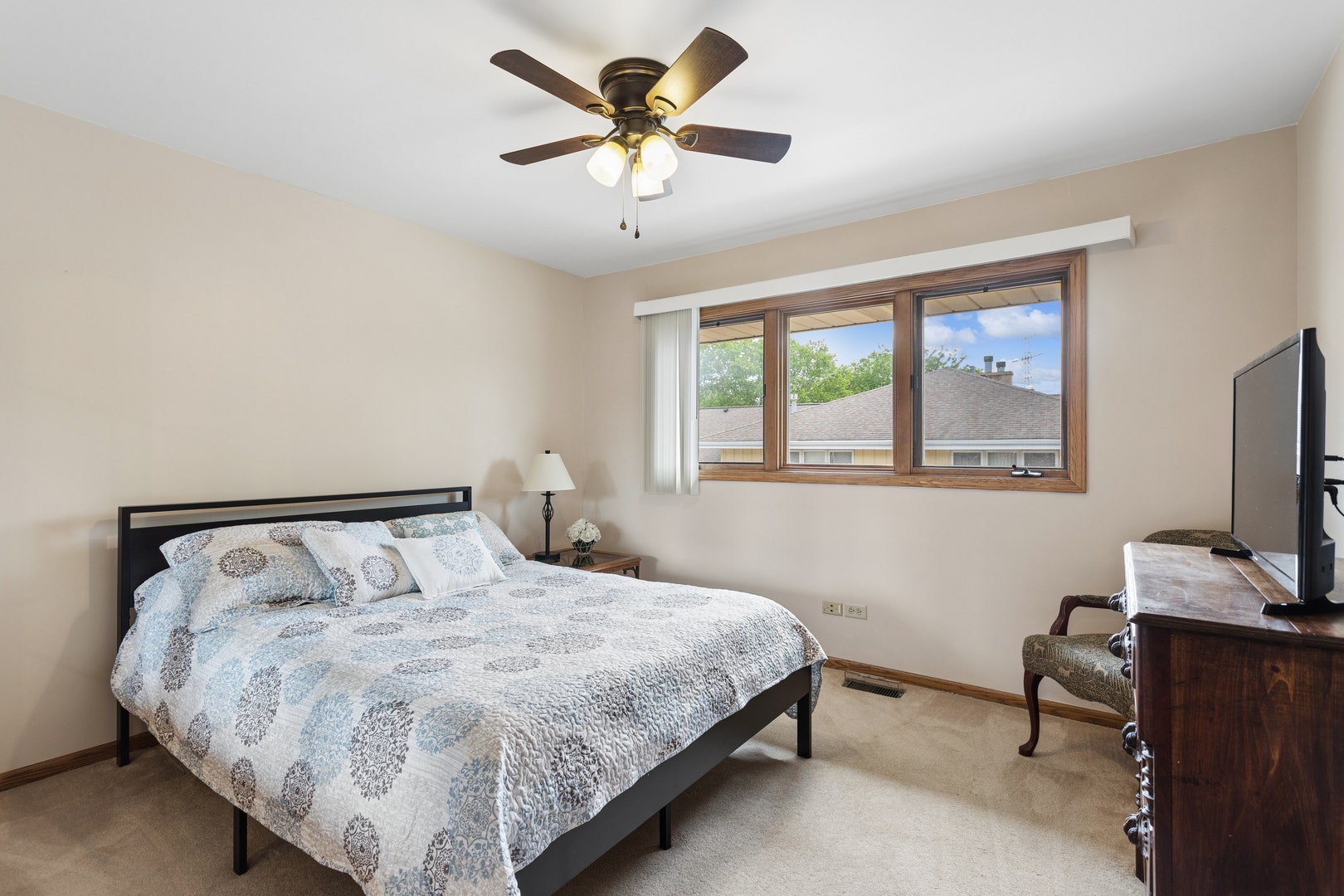 10629 Lynn Drive, #115, Orland Park, IL 60467 10629 Lynn Drive, #115, Orland Park, IL 60467