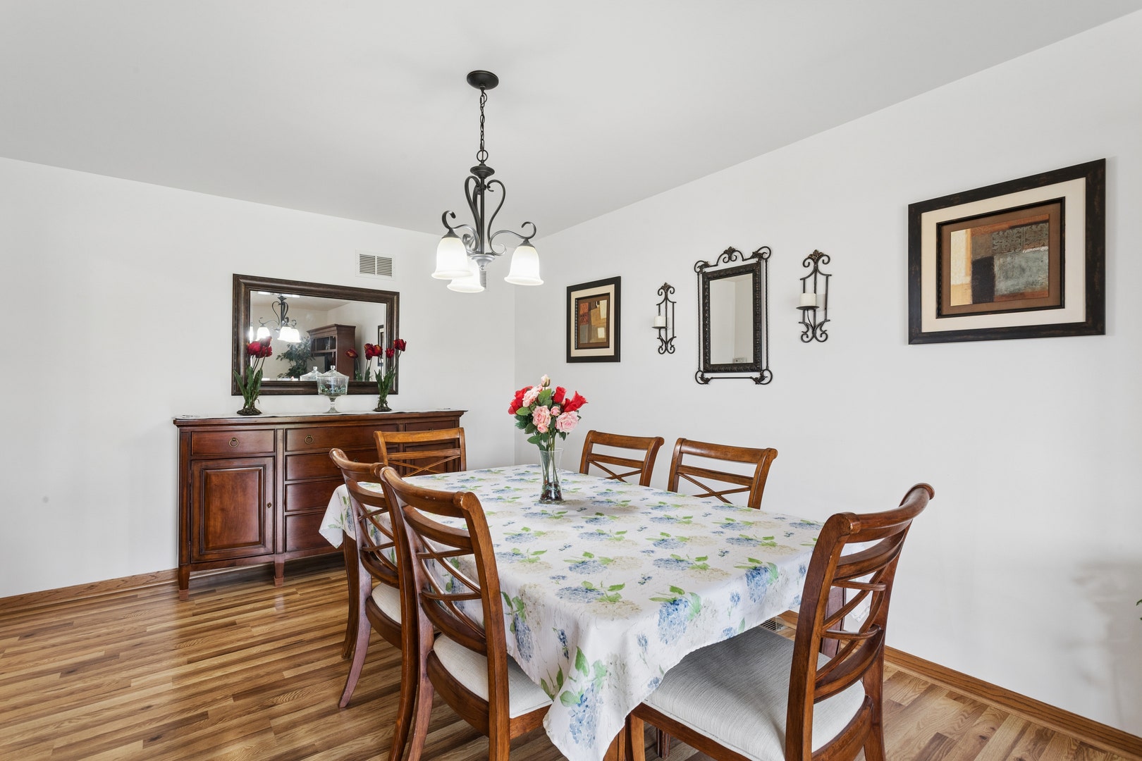 10629 Lynn Drive, #115, Orland Park, IL 60467 10629 Lynn Drive, #115, Orland Park, IL 60467