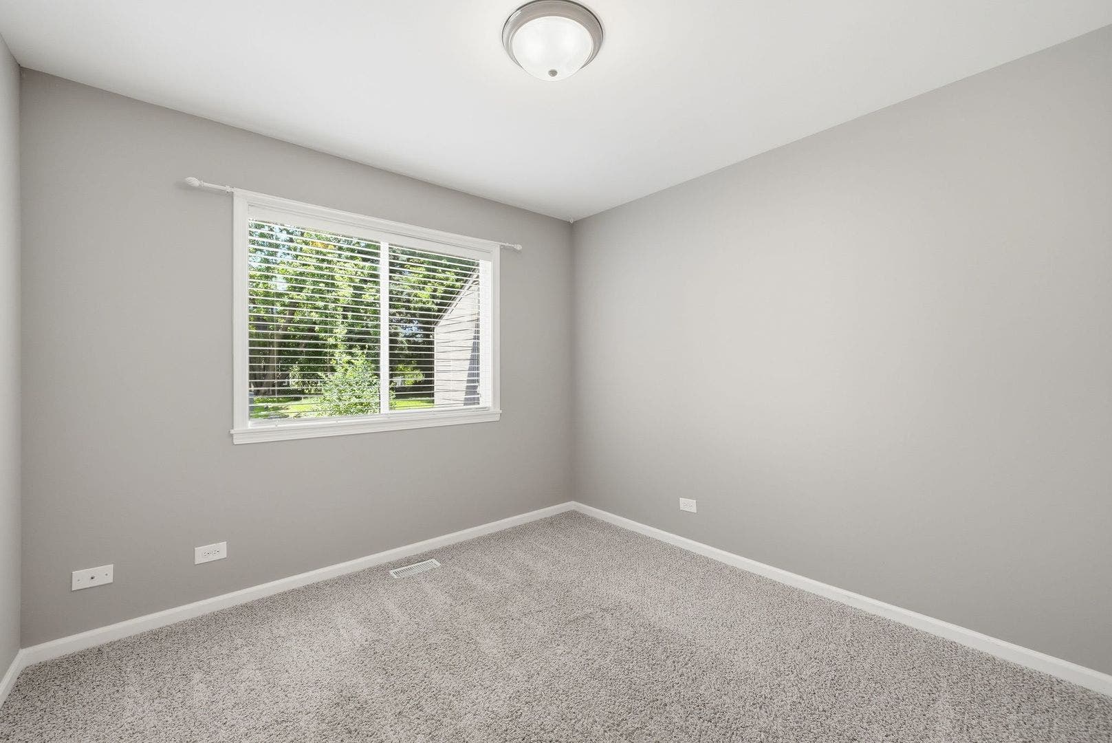 416 Ingleside Drive, Bolingbrook, IL 60490