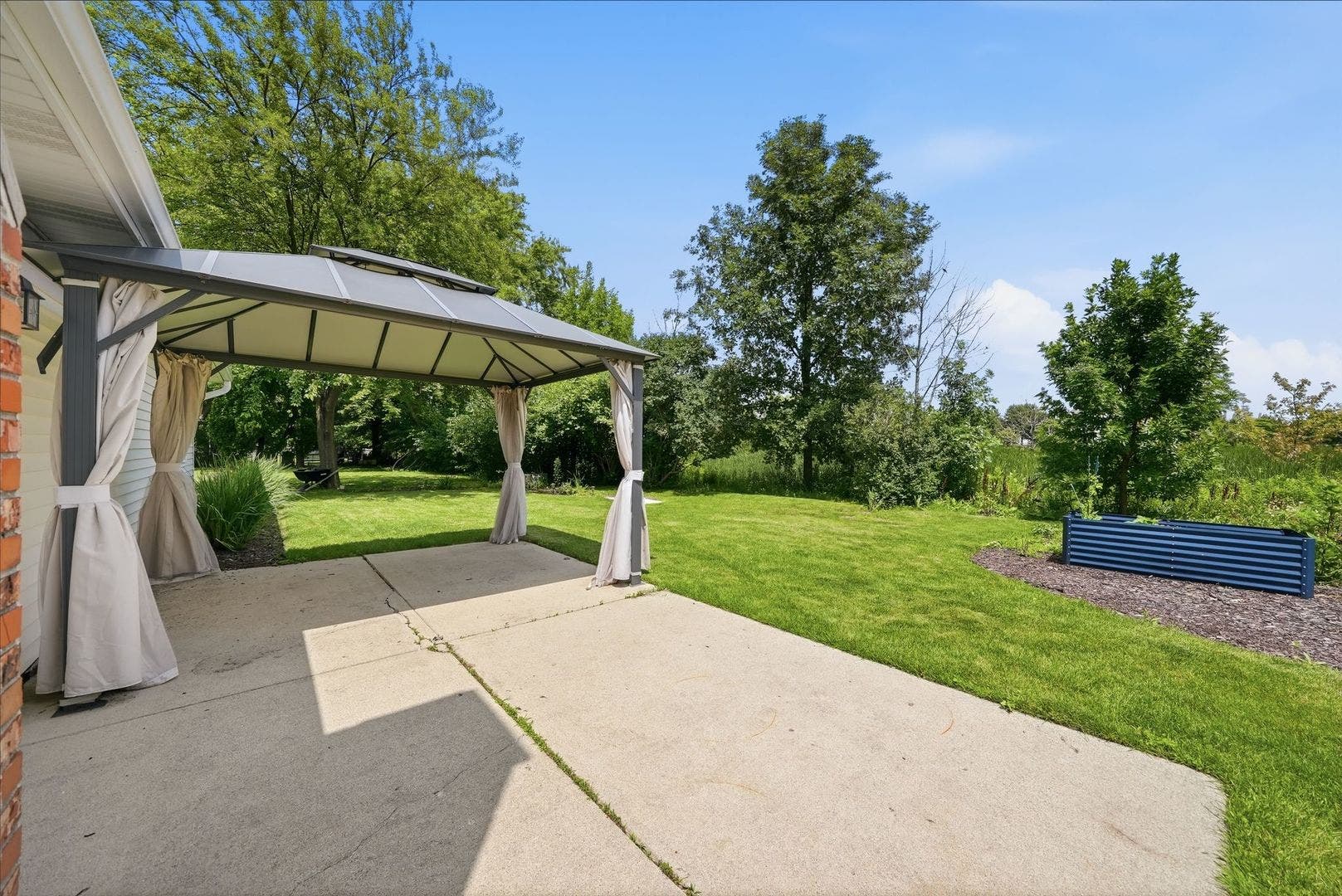 416 Ingleside Drive, Bolingbrook, IL 60490