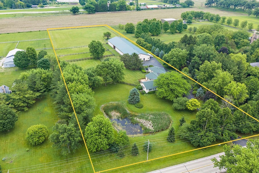 Property photo for 12N185 Muirhead Road, Elgin, IL