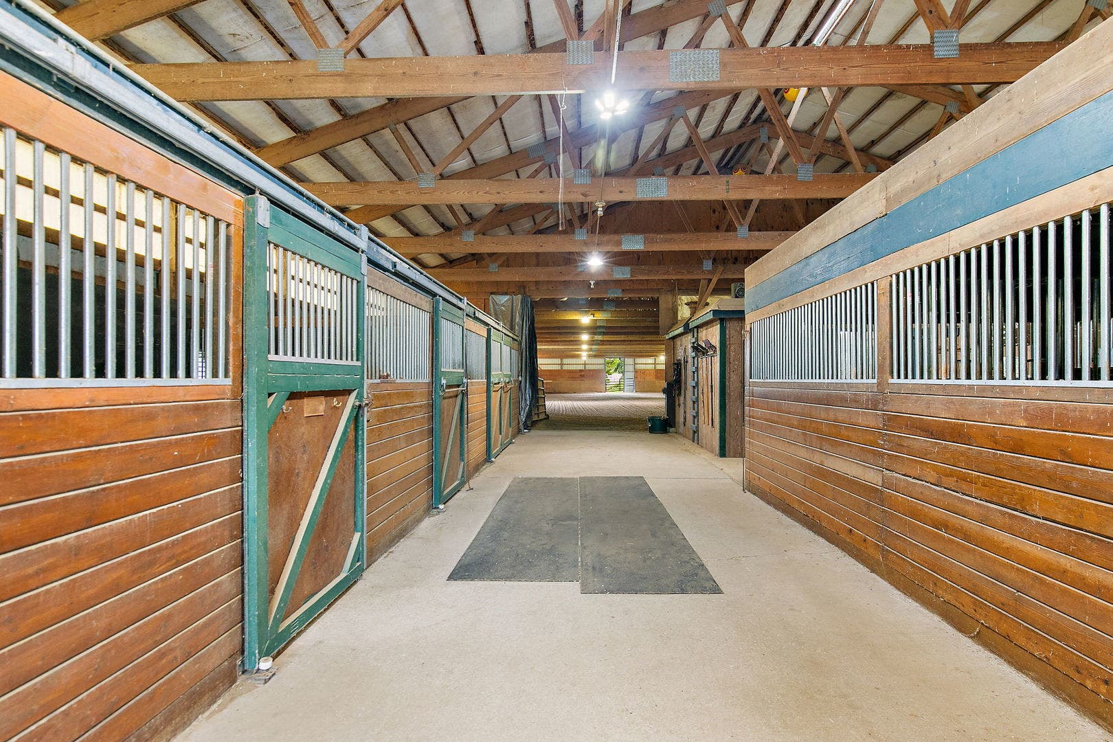 12N185 Muirhead Road, Elgin, IL 60123 13 Tongue and Groove Stalls; fulled matted