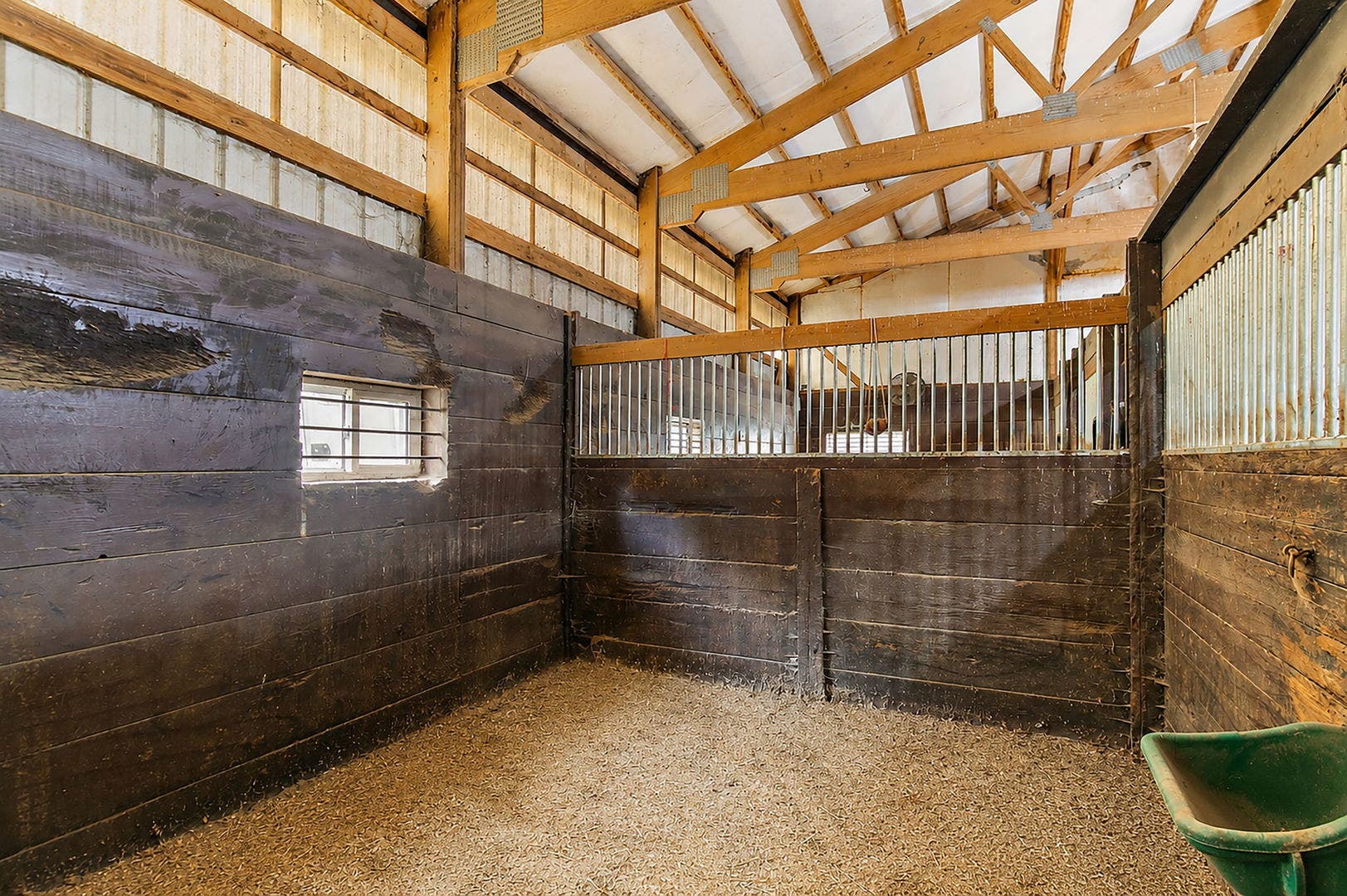 12N185 Muirhead Road, Elgin, IL 60123 13 Tongue and Groove Stalls; fully matted