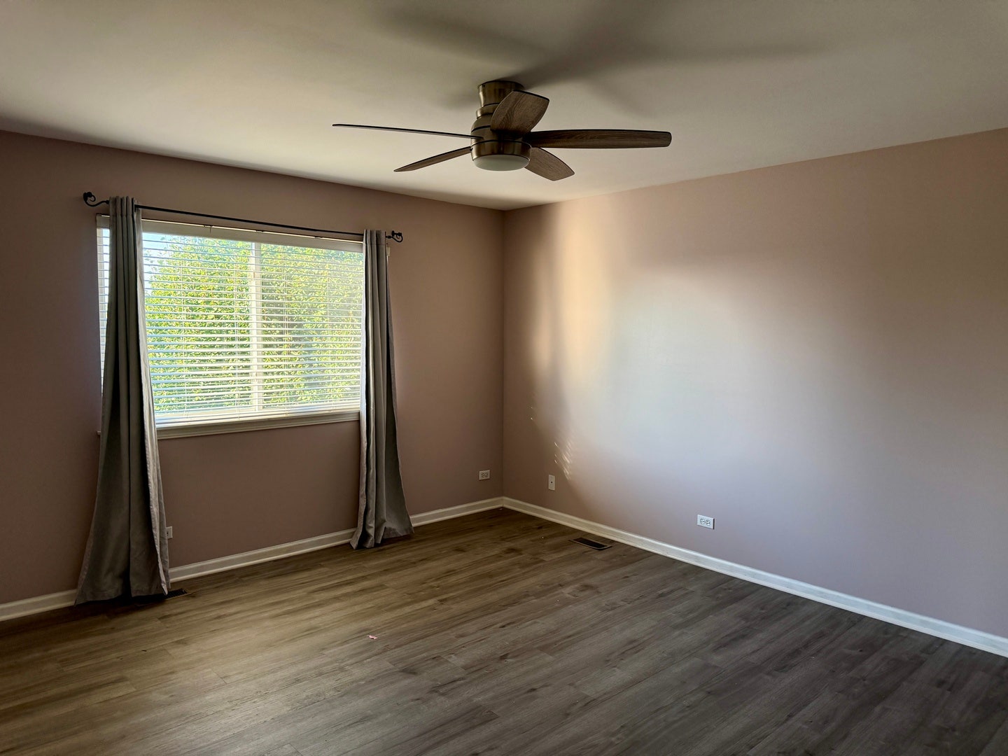 3183 DAVEY Court, Aurora, IL 60503 3183 DAVEY Court, Aurora, IL 60503