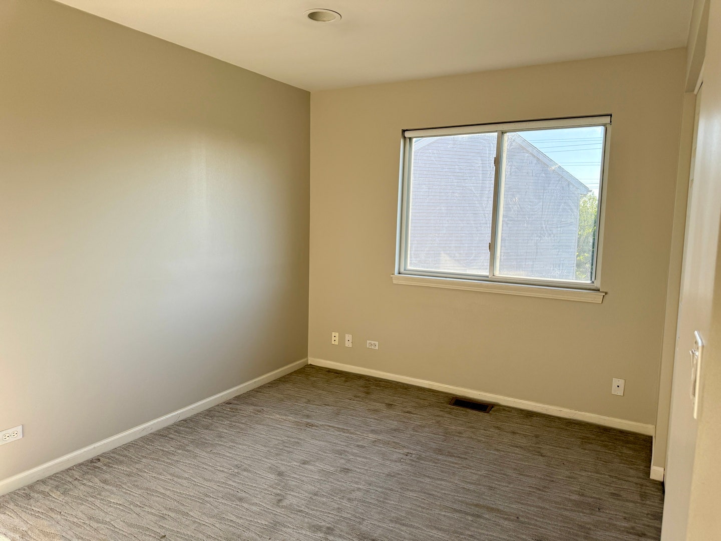 3183 DAVEY Court, Aurora, IL 60503 3183 DAVEY Court, Aurora, IL 60503