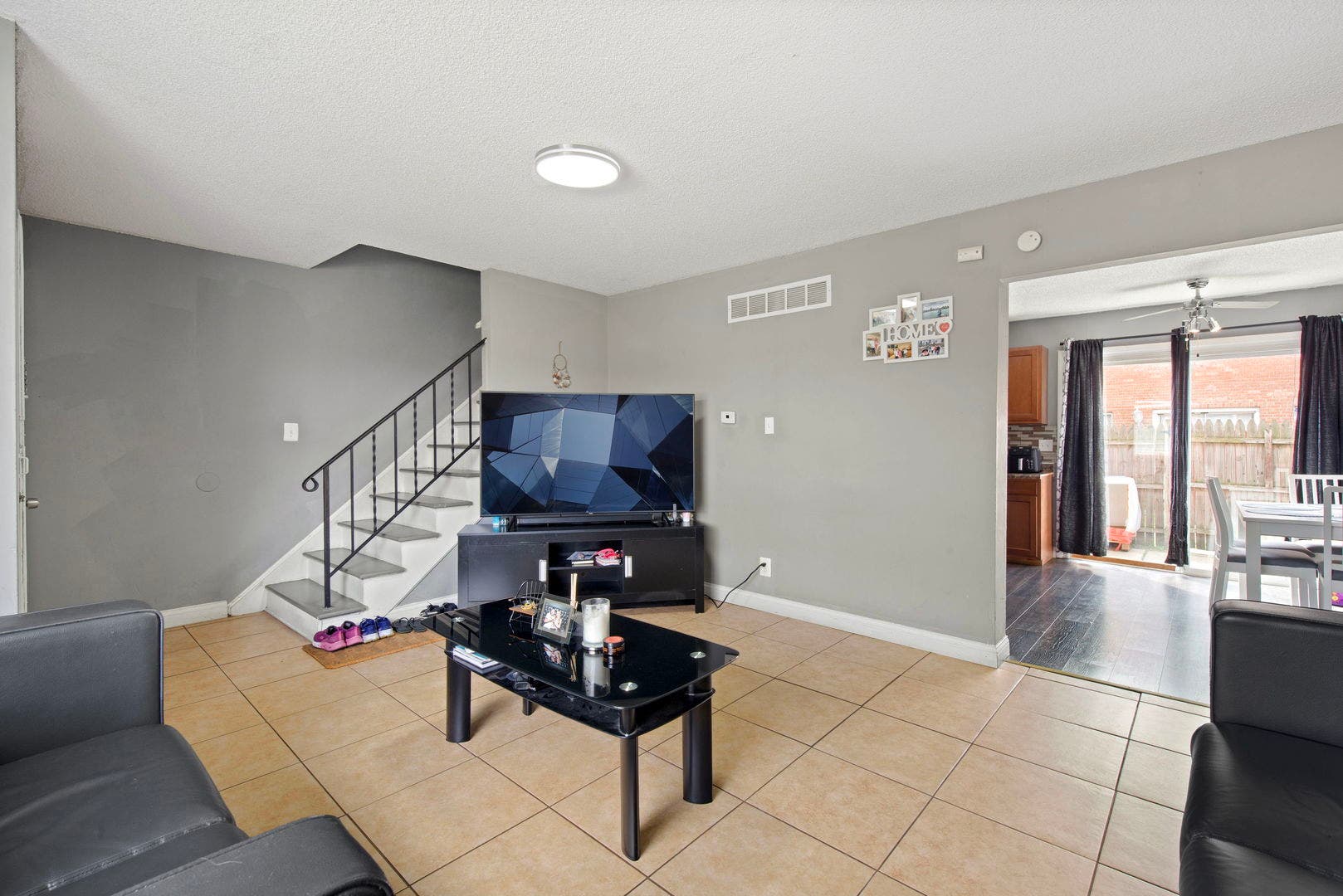 1315 Monomoy Street, #C, Aurora, IL 60506 1315 Monomoy Street, #C, Aurora, IL 60506