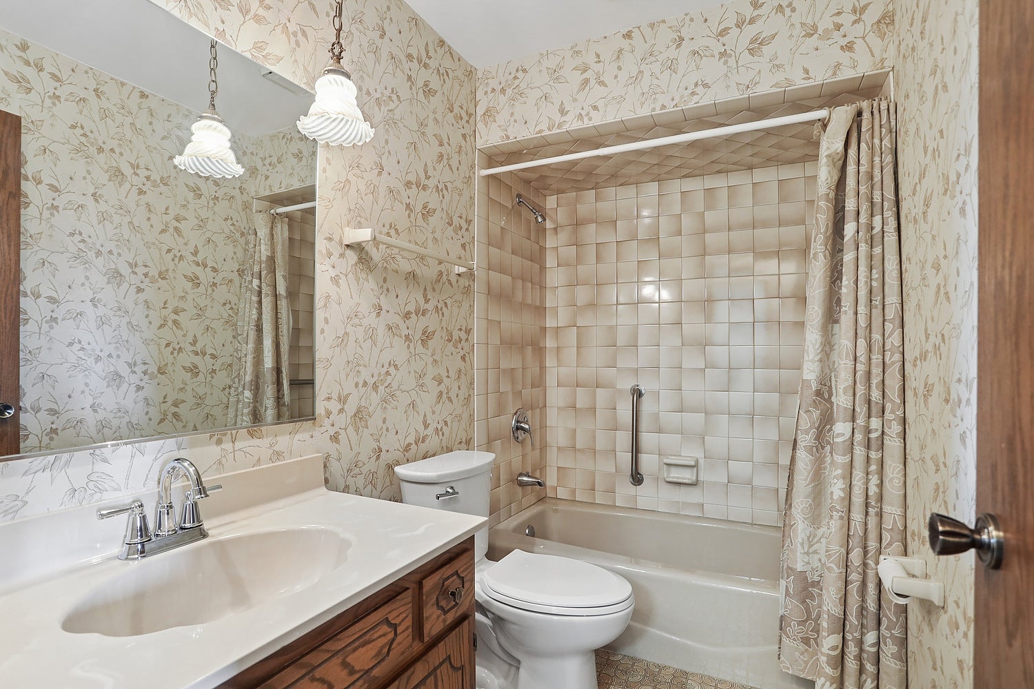 15229 Catalina Drive, #3c, Orland Park, IL 60462 15229 Catalina Drive, #3c, Orland Park, IL 60462