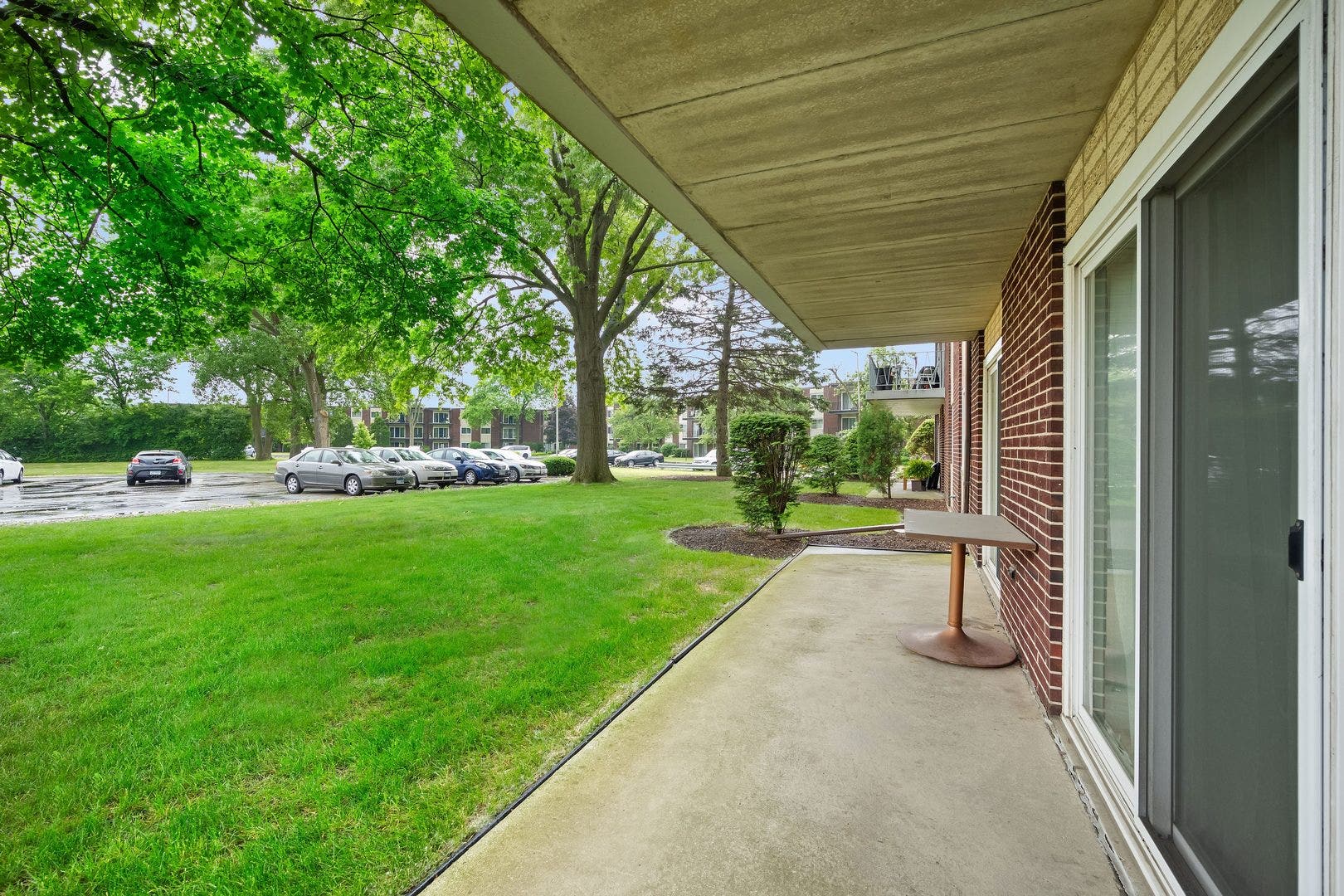 2900 MAPLE Avenue, #4A, Downers Grove, IL 60515 2900 MAPLE Avenue, #4A, Downers Grove, IL 60515