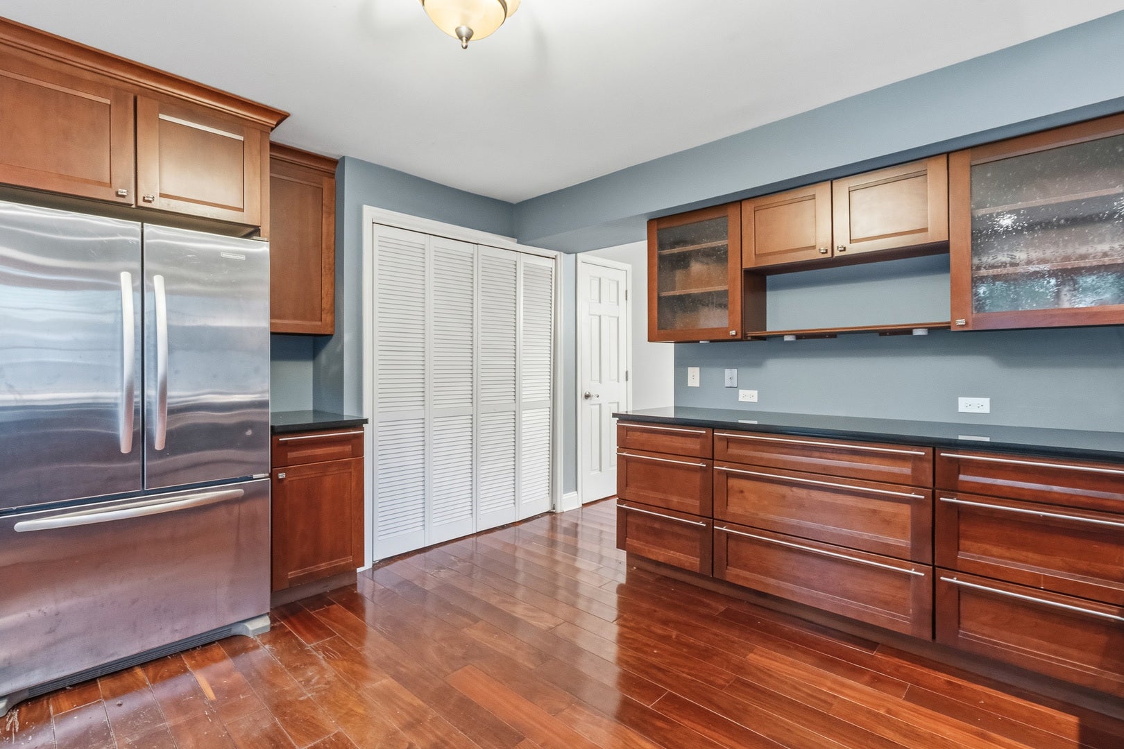 17720 67th Avenue, Tinley Park, IL 60477 17720 67th Avenue, Tinley Park, IL 60477