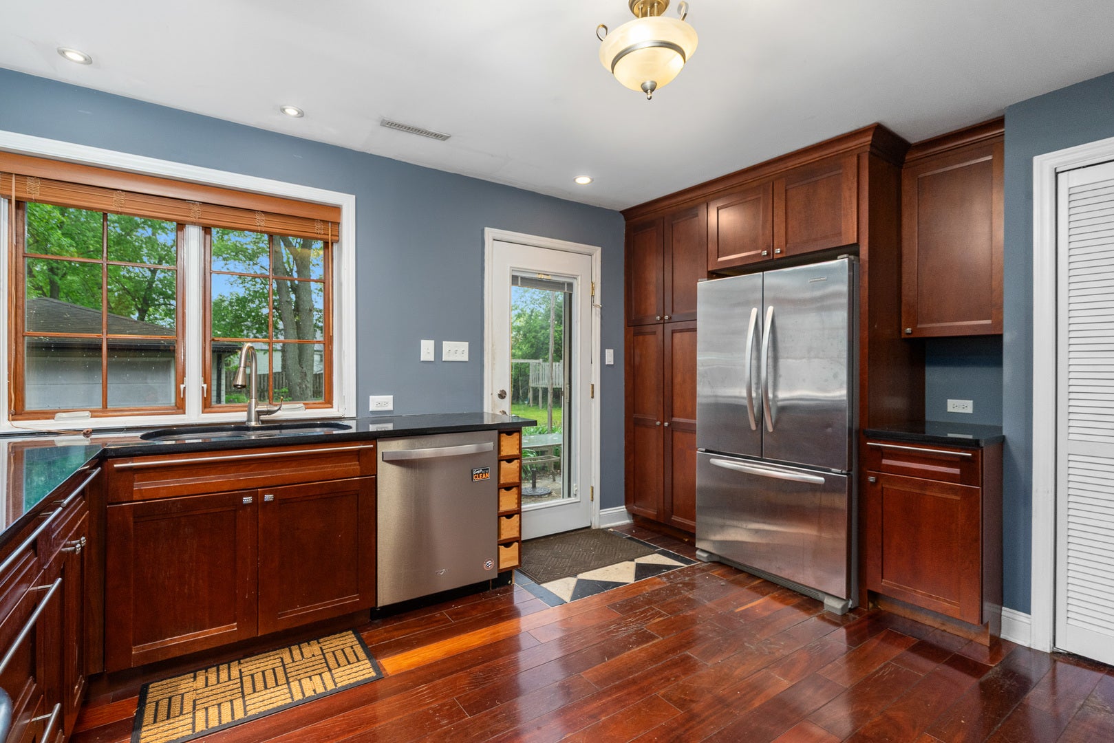17720 67th Avenue, Tinley Park, IL 60477 17720 67th Avenue, Tinley Park, IL 60477
