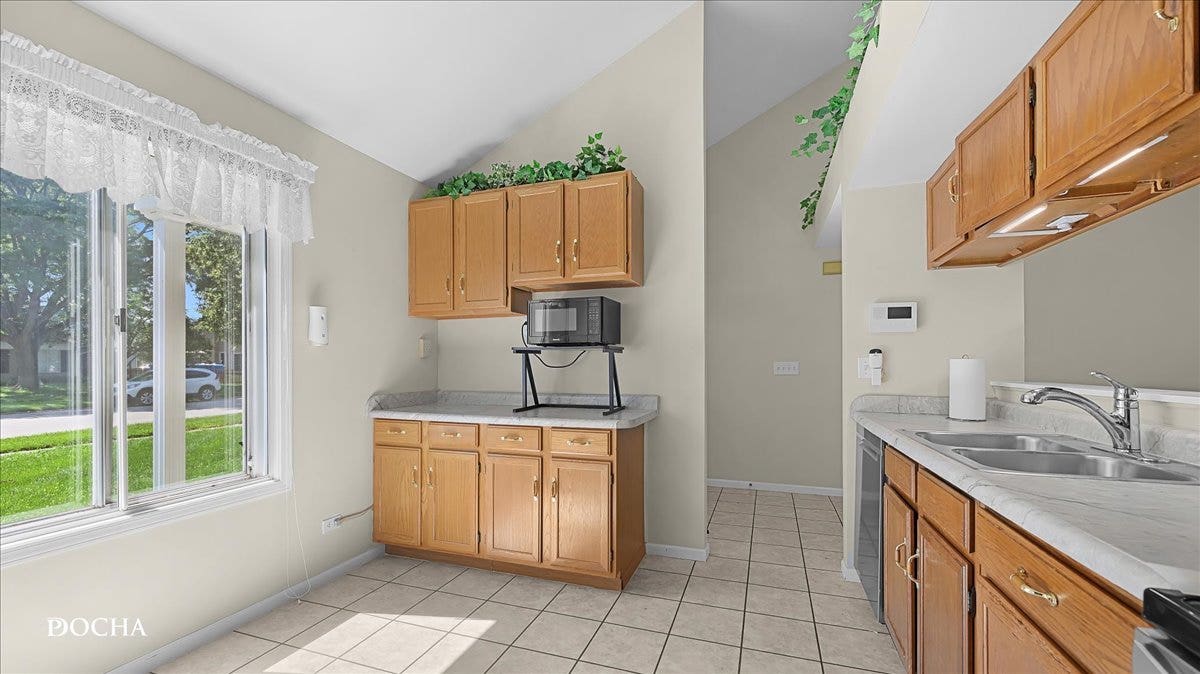 2935 Evergreen Lane, Aurora, IL 60502