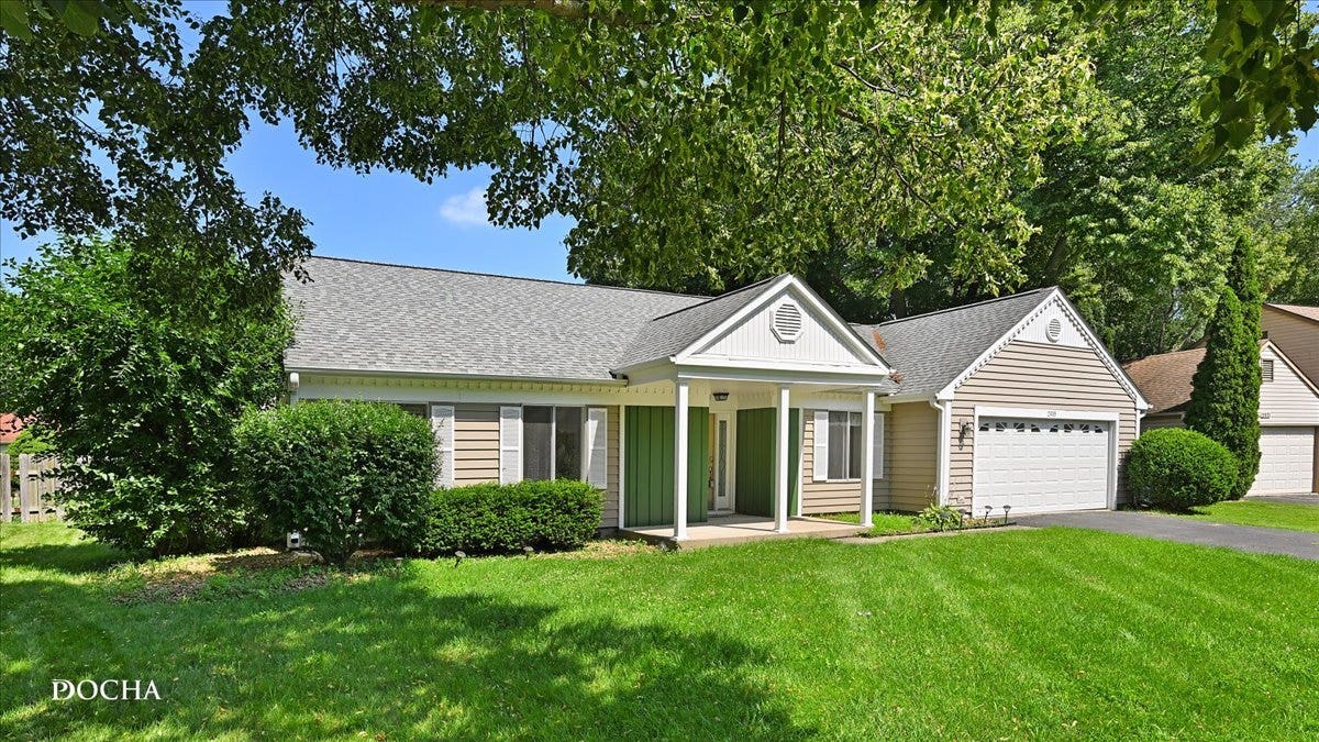 2935 Evergreen Lane, Aurora, IL 60502
