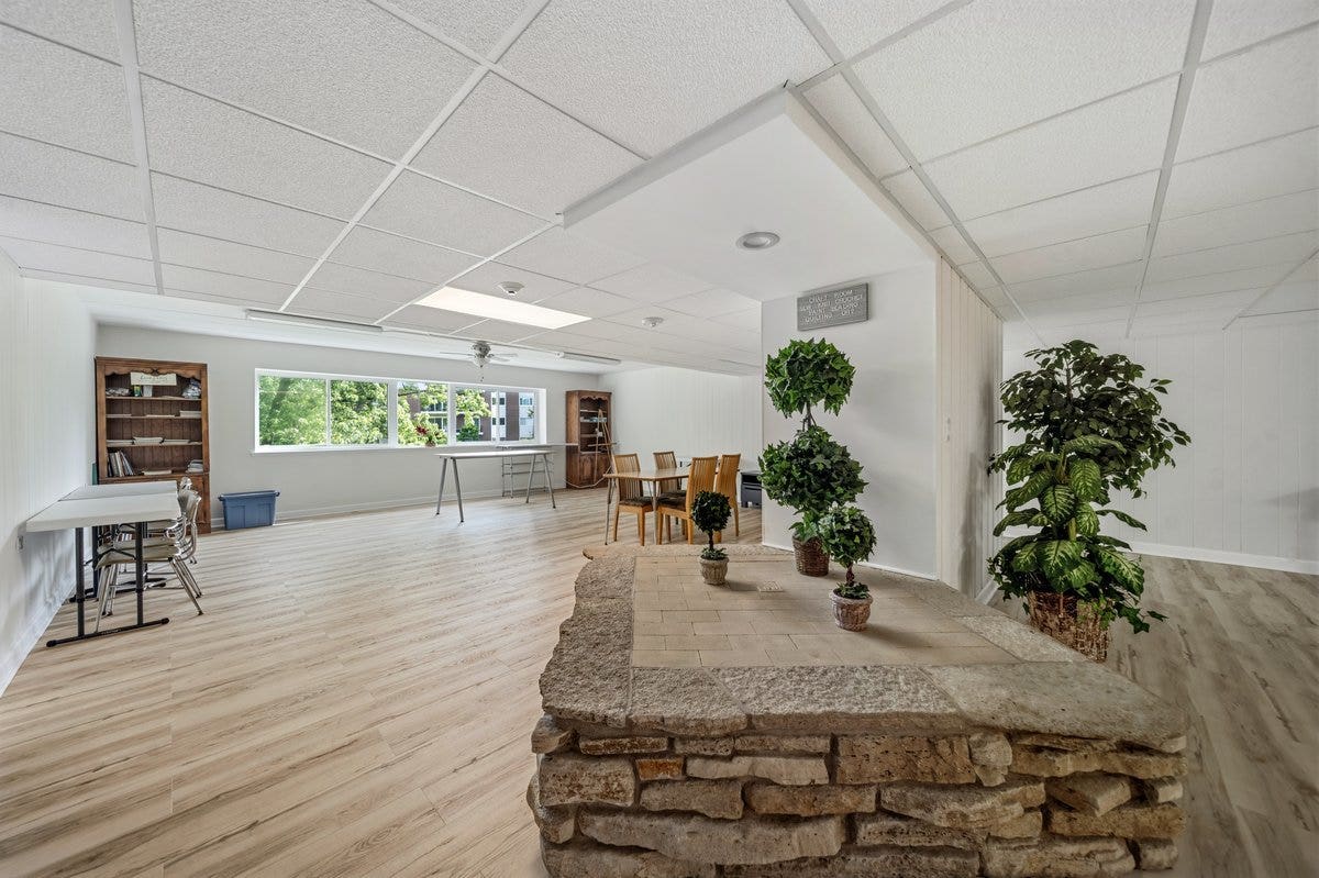 5300 Walnut Avenue, #19C, Downers Grove, IL 60515