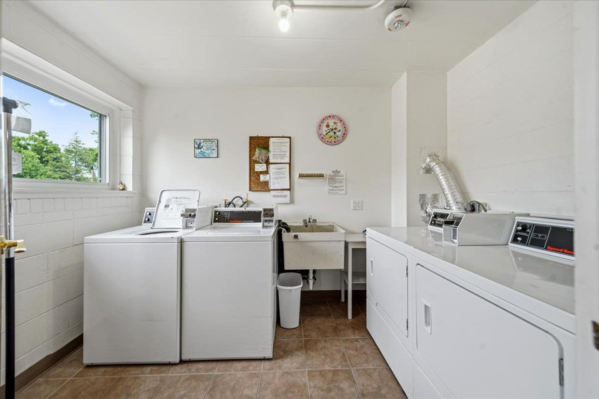 5300 Walnut Avenue, #19C, Downers Grove, IL 60515