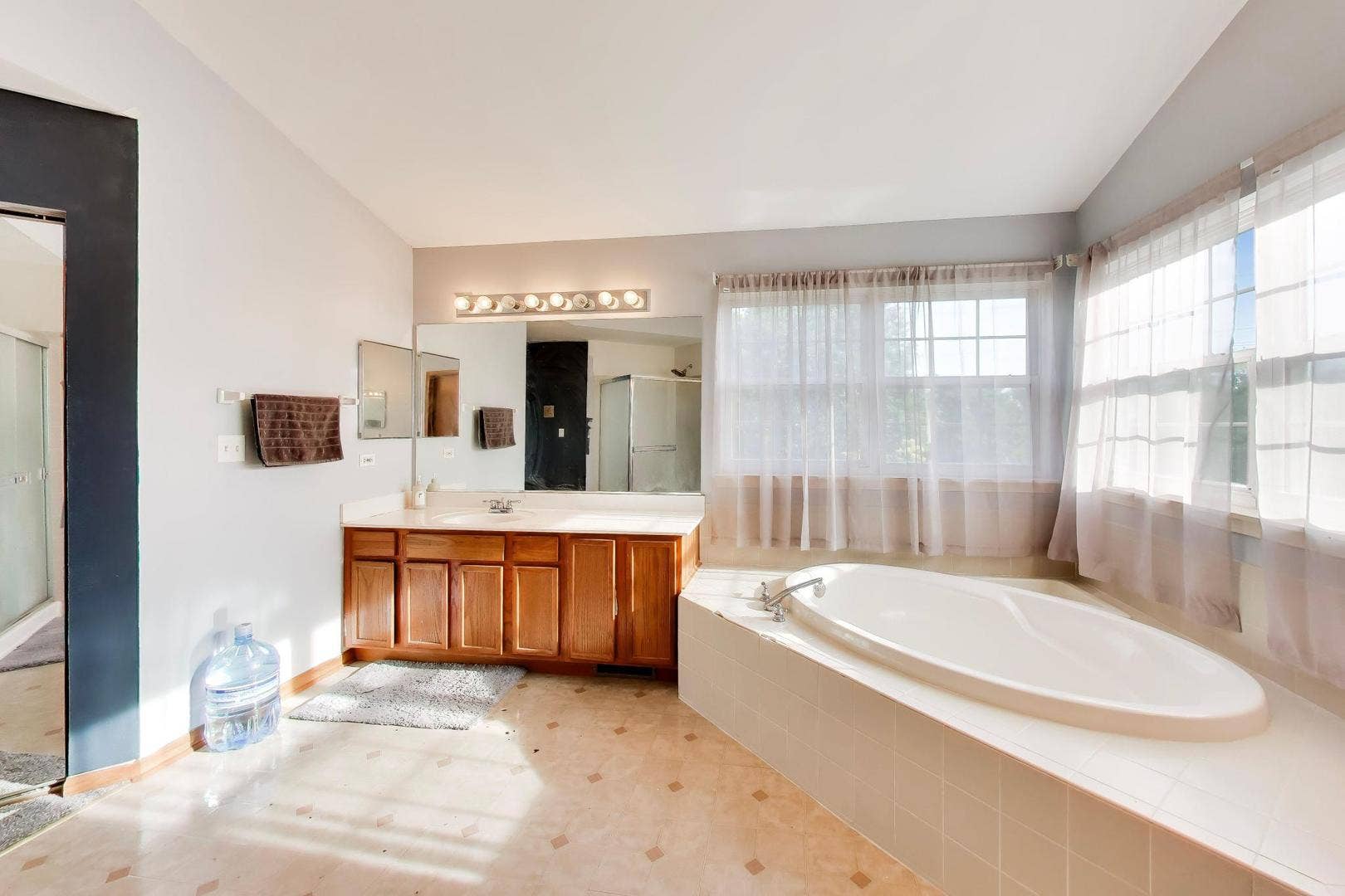 1669 Montclair Drive, Elgin, IL 60123 1669 Montclair Drive, Elgin, IL 60123