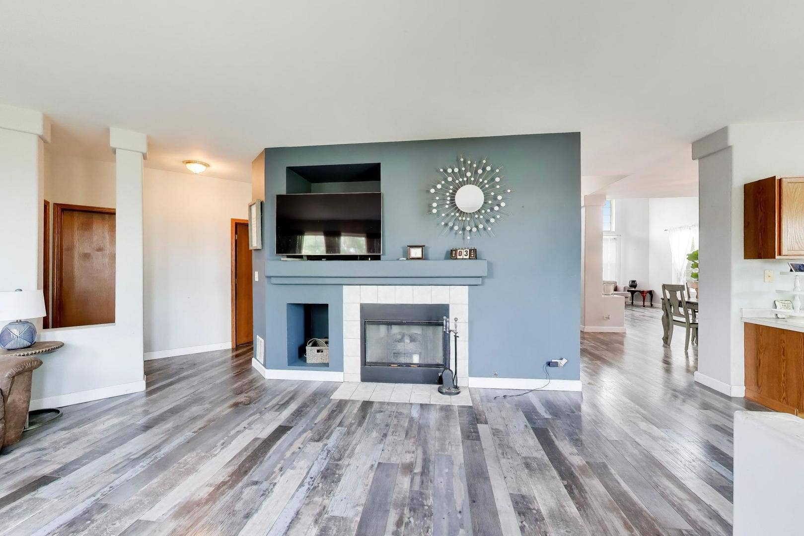 1669 Montclair Drive, Elgin, IL 60123 1669 Montclair Drive, Elgin, IL 60123