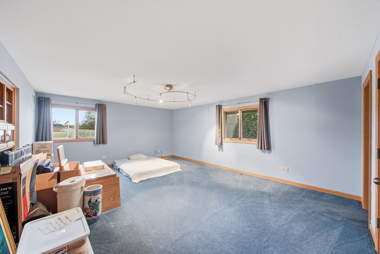 607 Berkshire Court, Downers Grove, IL 60516