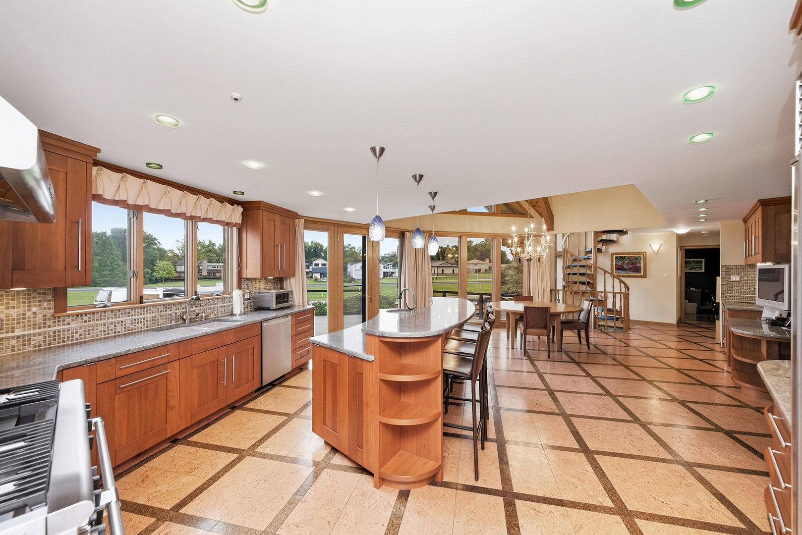 607 Berkshire Court, Downers Grove, IL 60516