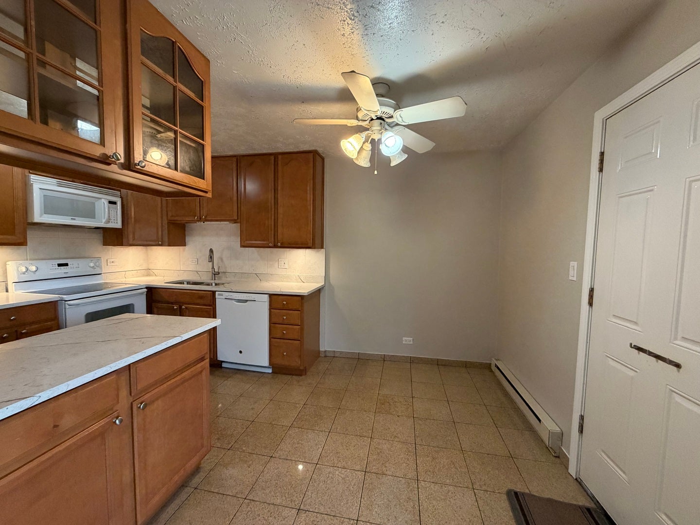 2200 Arbor Circle, #1, Downers Grove, IL 60515