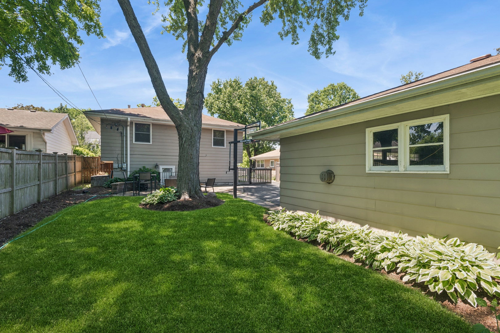 4405 Prospect Avenue, Downers Grove, IL 60515 4405 Prospect Avenue, Downers Grove, IL 60515