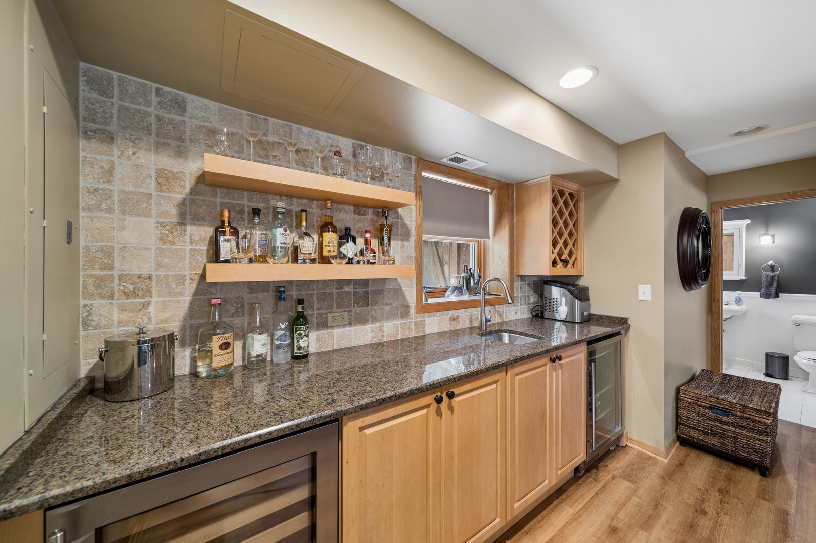 4405 Prospect Avenue, Downers Grove, IL 60515 4405 Prospect Avenue, Downers Grove, IL 60515