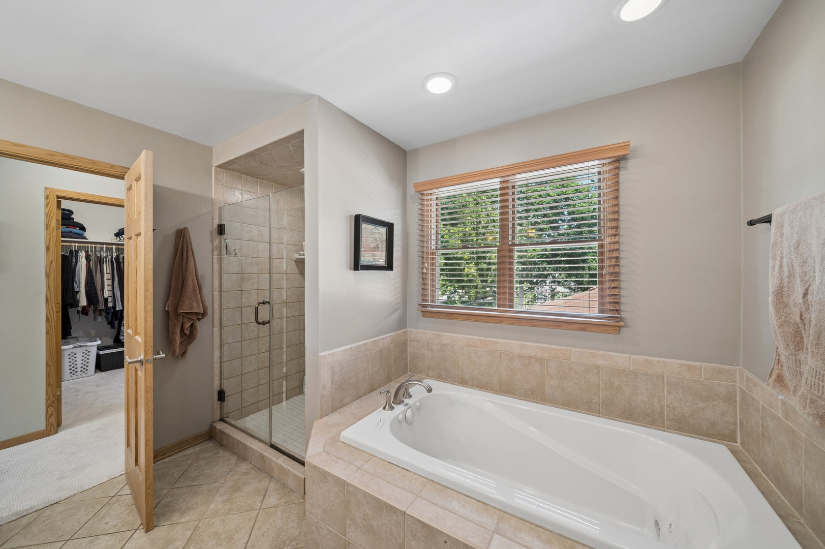 4405 Prospect Avenue, Downers Grove, IL 60515 4405 Prospect Avenue, Downers Grove, IL 60515