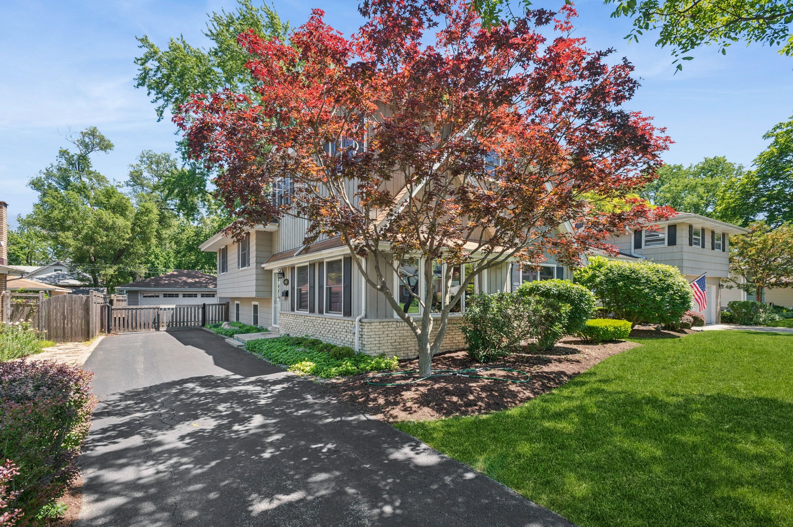 4405 Prospect Avenue, Downers Grove, IL 60515 4405 Prospect Avenue, Downers Grove, IL 60515