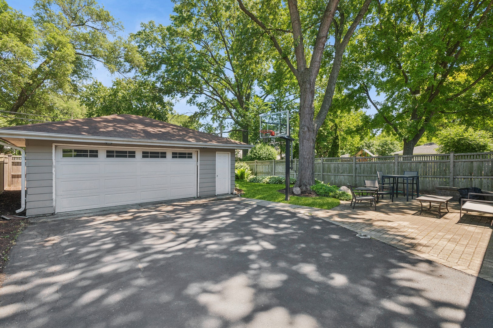 4405 Prospect Avenue, Downers Grove, IL 60515 4405 Prospect Avenue, Downers Grove, IL 60515