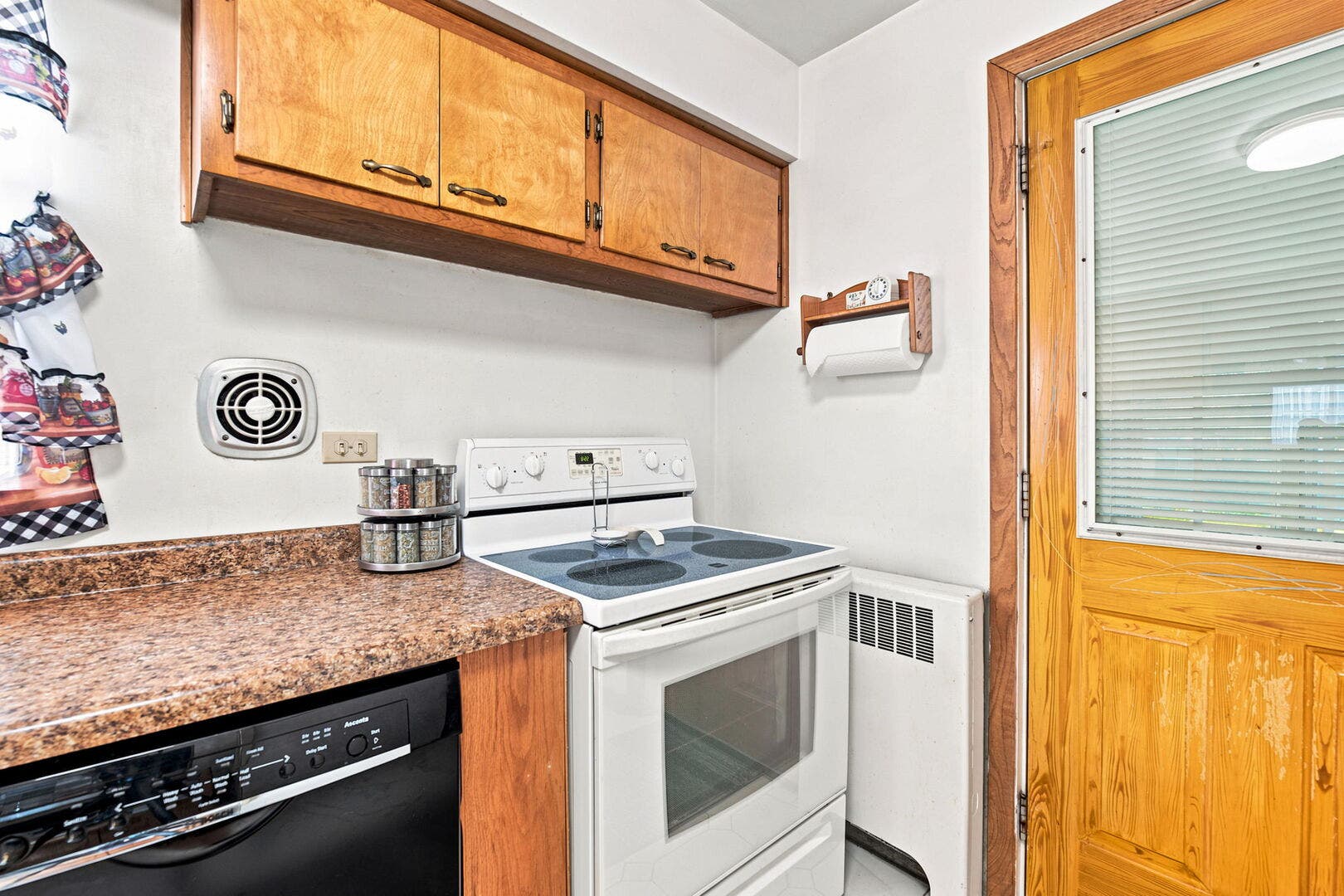 3761 215th Street, Matteson, IL 60443 3761 215th Street, Matteson, IL 60443