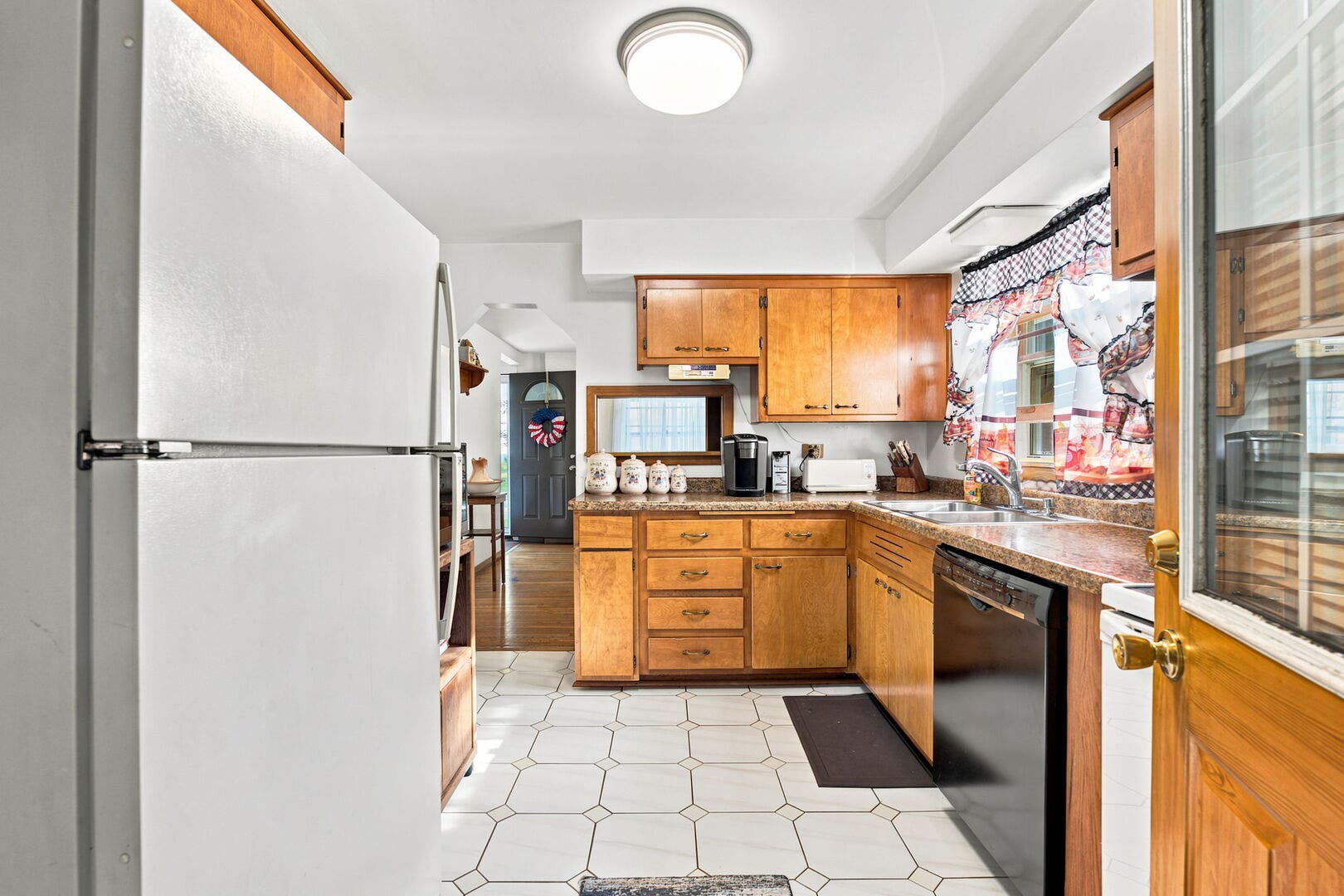 3761 215th Street, Matteson, IL 60443 3761 215th Street, Matteson, IL 60443