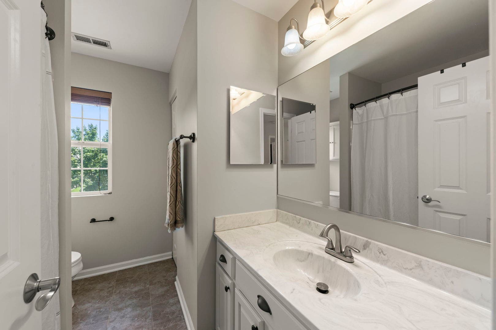 1528 Schumacher Drive, Bolingbrook, IL 60490