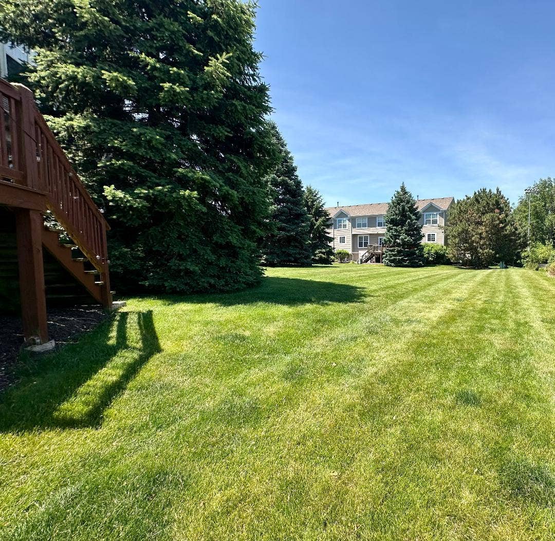 2320 Hudson Circle, Aurora, IL 60502