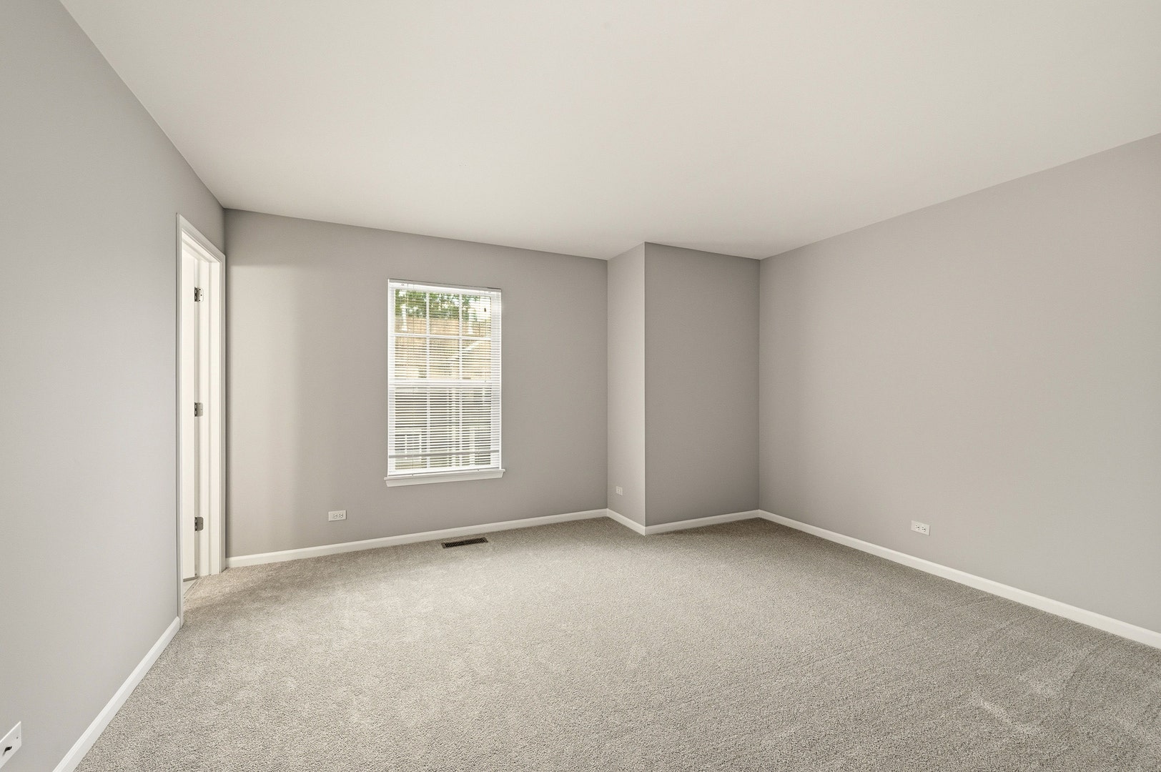 2320 Hudson Circle, Aurora, IL 60502