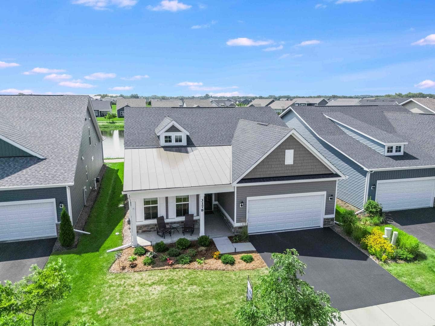 3178 Sweetgrass Circle, Aurora, IL 60503 3178 Sweetgrass Circle, Aurora, IL 60503