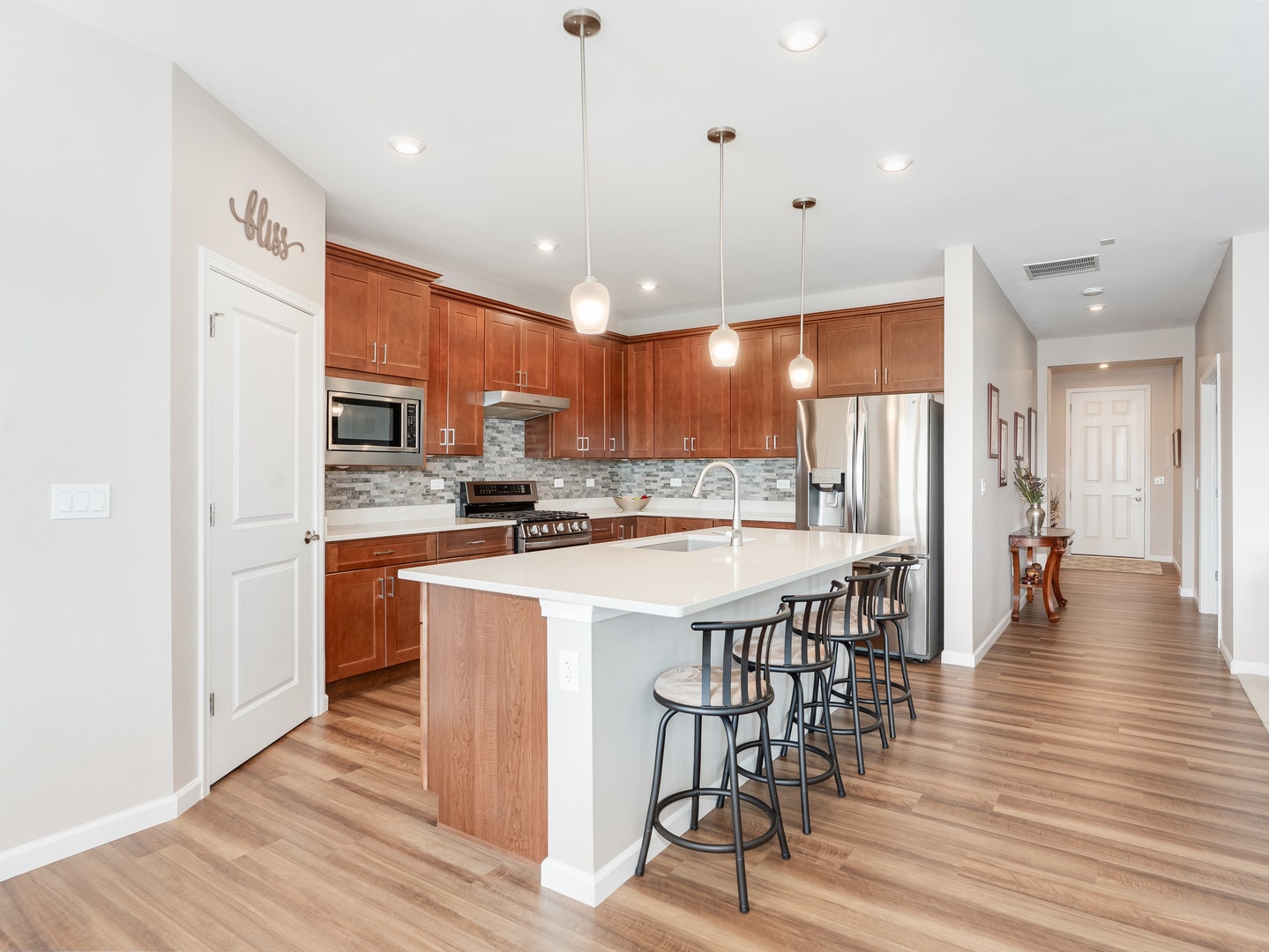 3178 Sweetgrass Circle, Aurora, IL 60503 3178 Sweetgrass Circle, Aurora, IL 60503