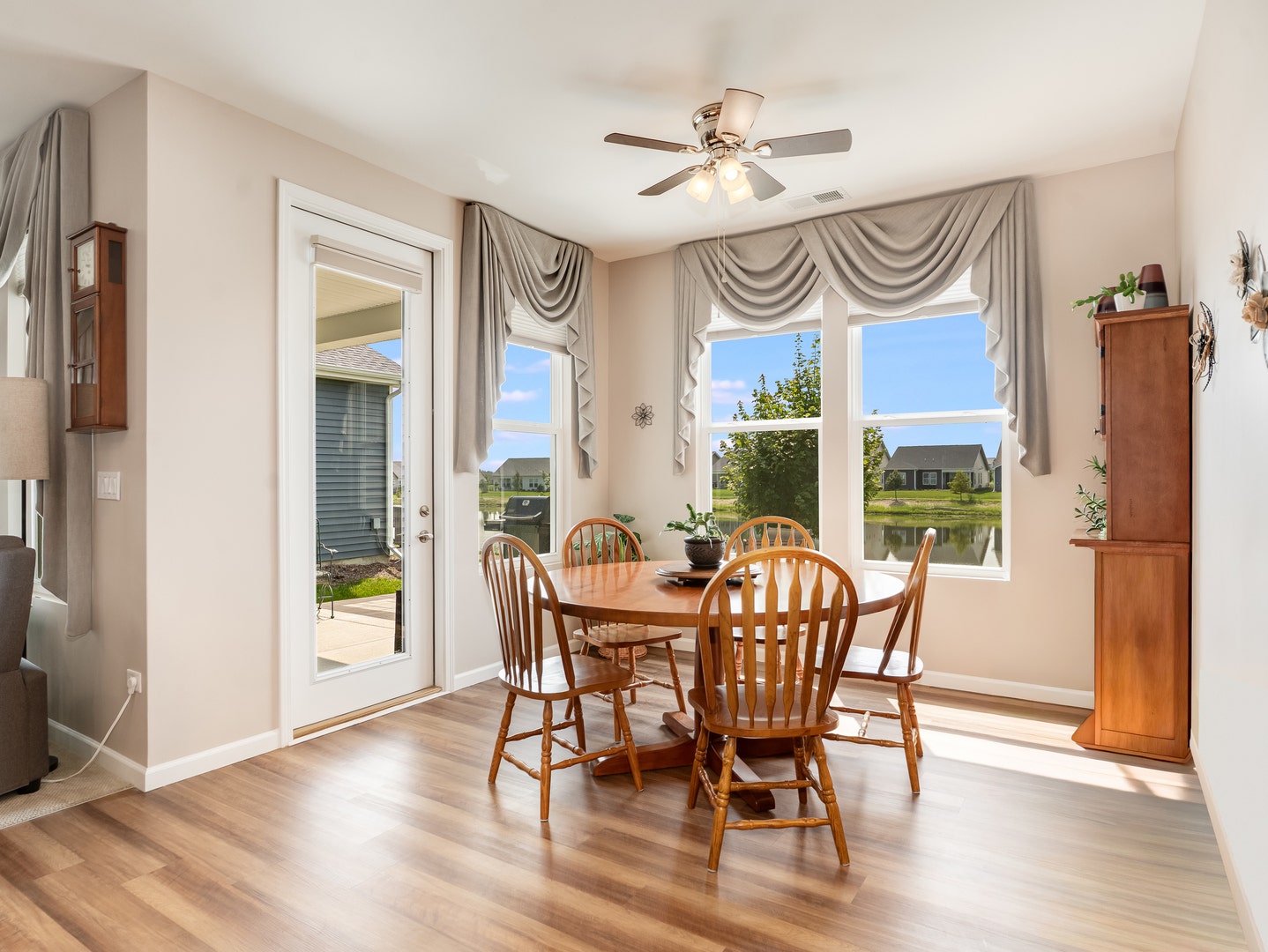 3178 Sweetgrass Circle, Aurora, IL 60503 3178 Sweetgrass Circle, Aurora, IL 60503