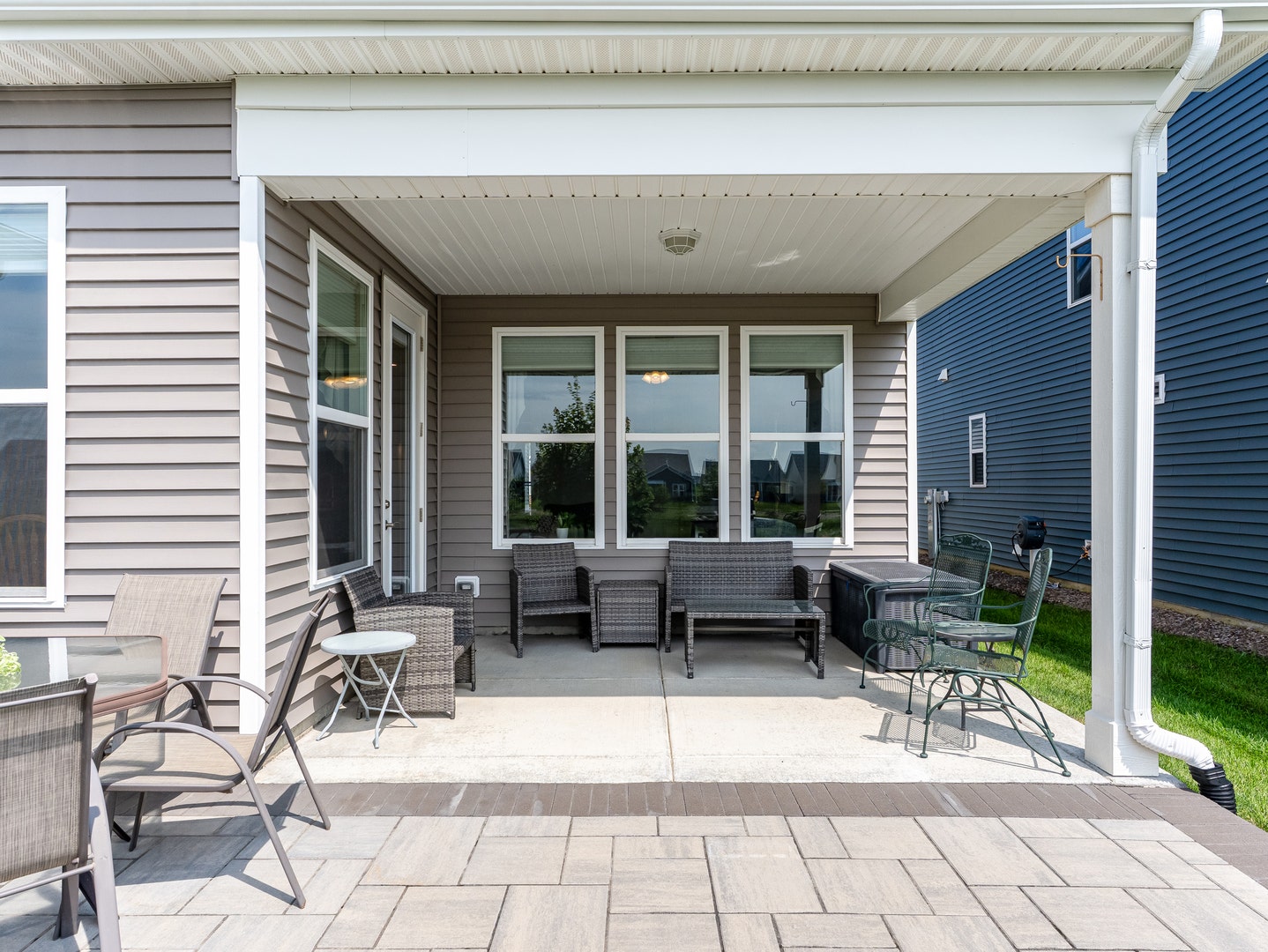 3178 Sweetgrass Circle, Aurora, IL 60503 3178 Sweetgrass Circle, Aurora, IL 60503
