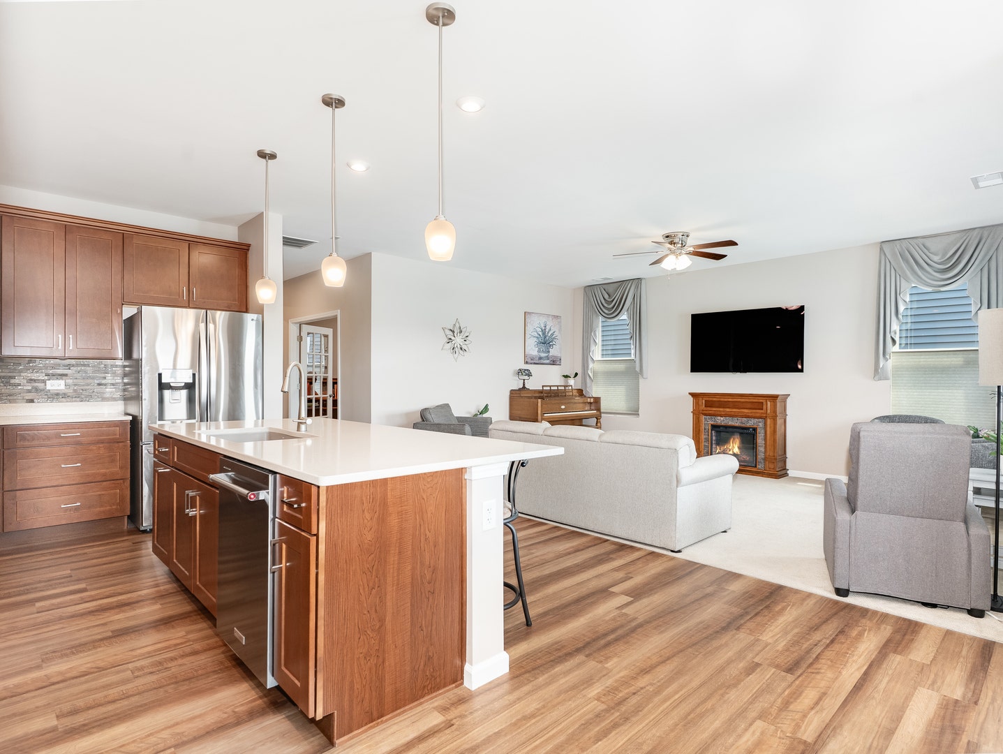 3178 Sweetgrass Circle, Aurora, IL 60503 3178 Sweetgrass Circle, Aurora, IL 60503